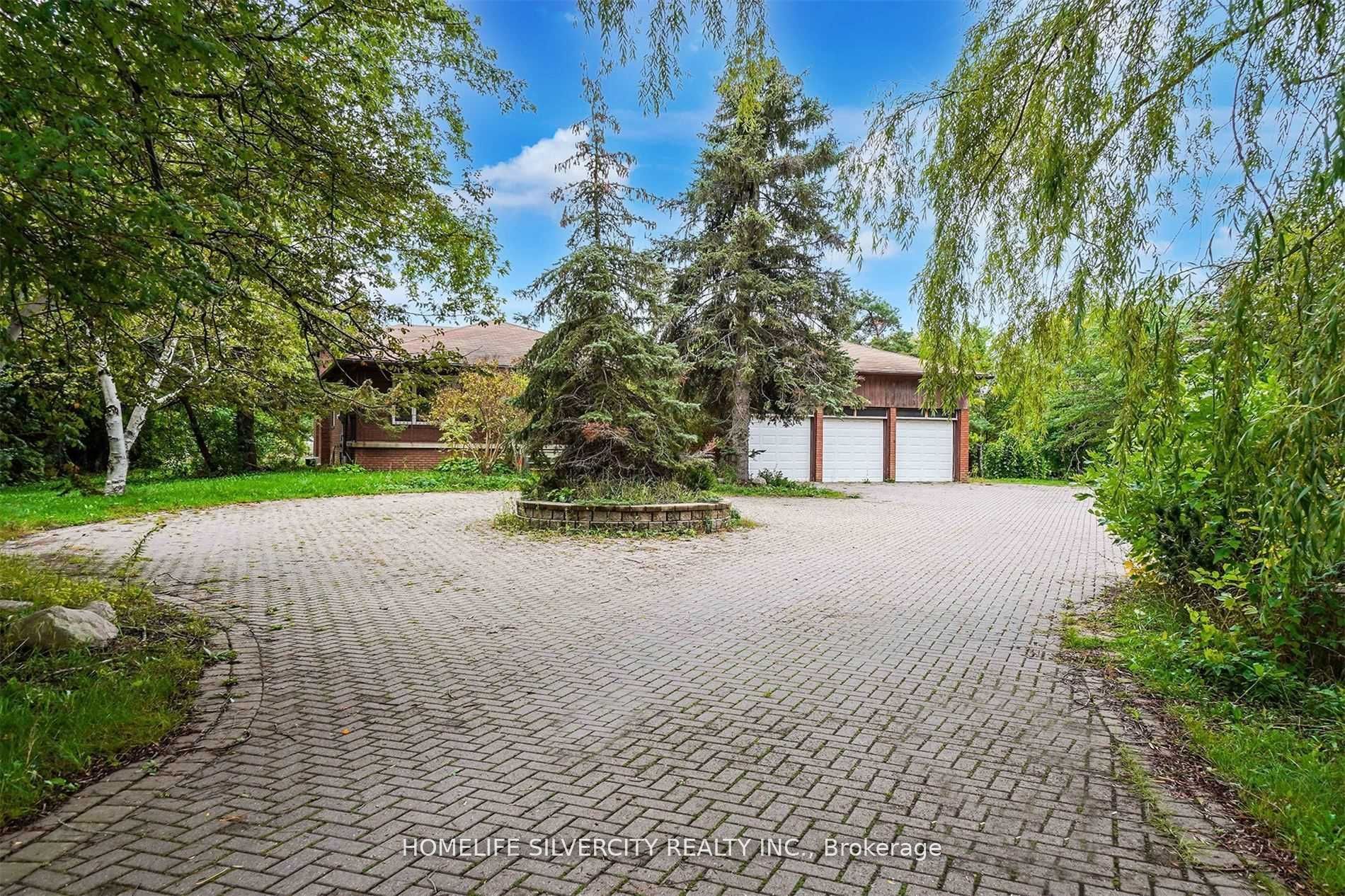 4395 Castlemore Road