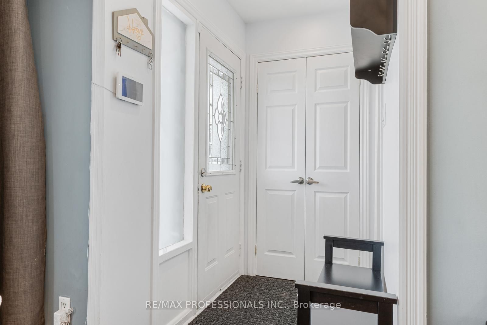 7656 Priory Crescent