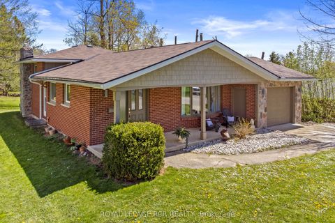 709 Mcnaughton Street South Bruce Peninsula ON N0H 2T0