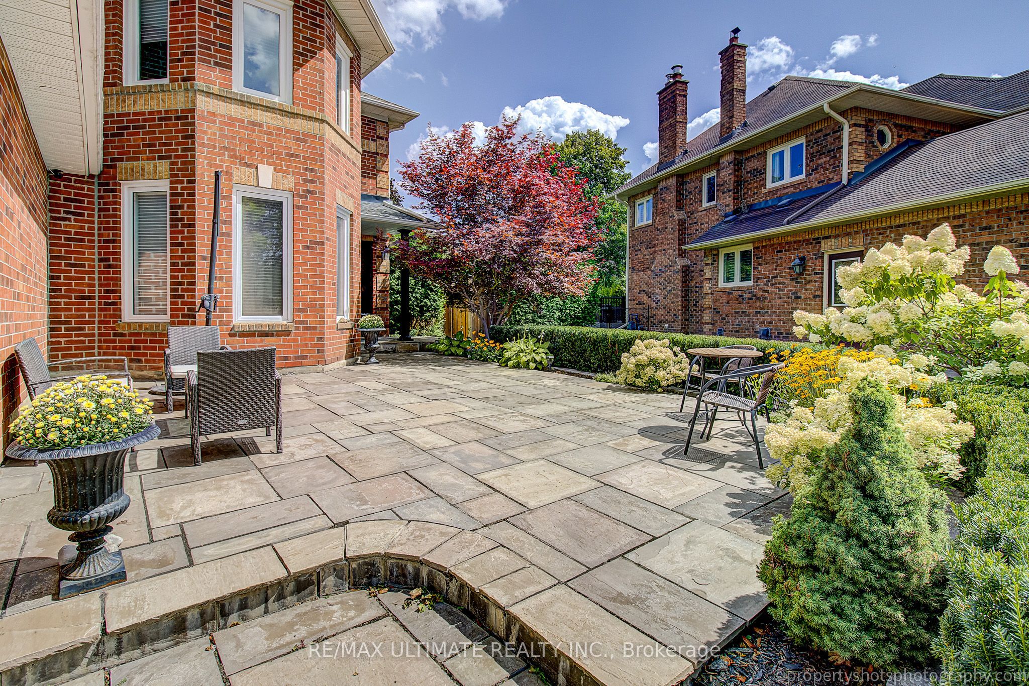 351 Fairway Gardens