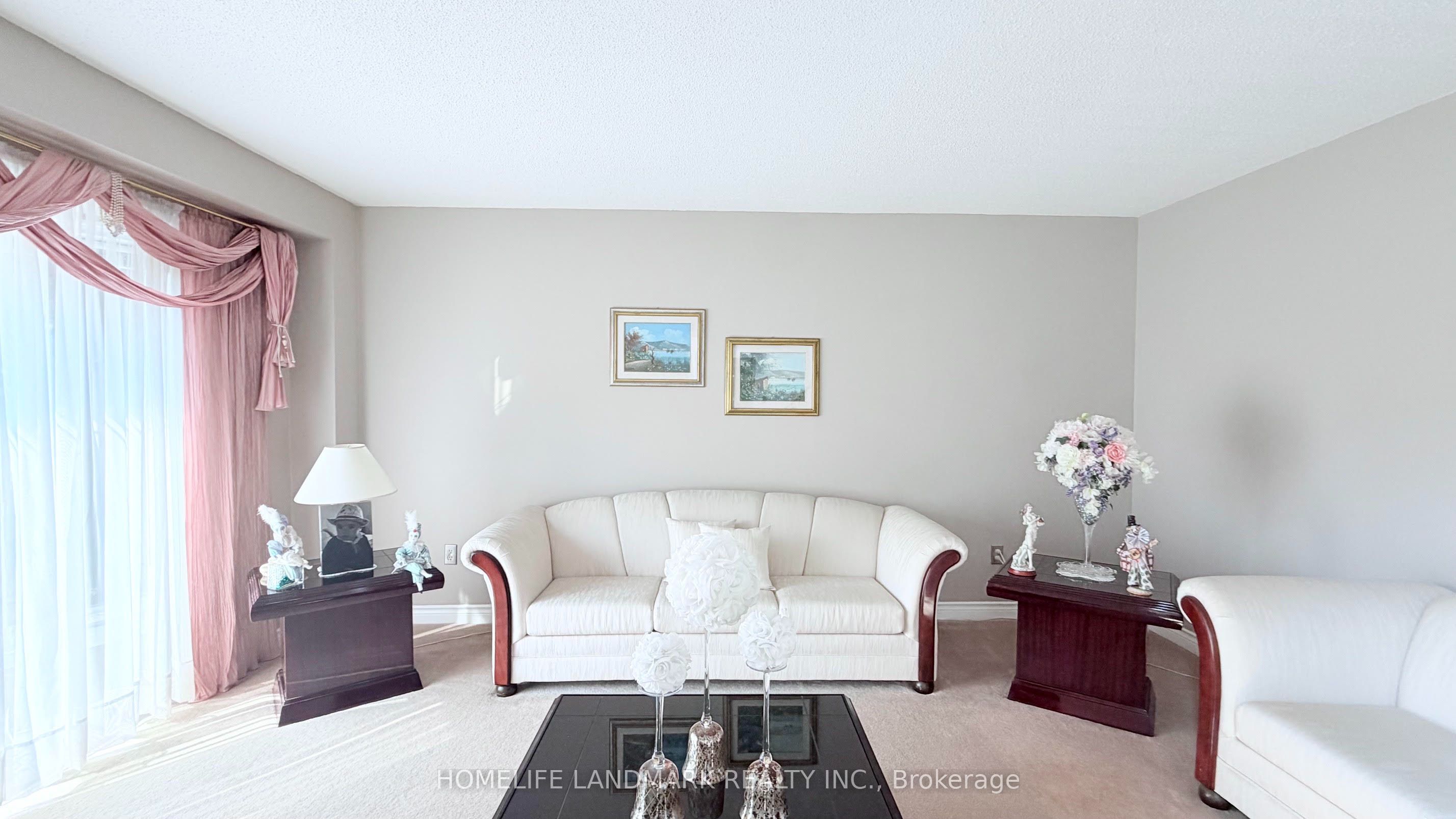 2590 Ambercroft Trail