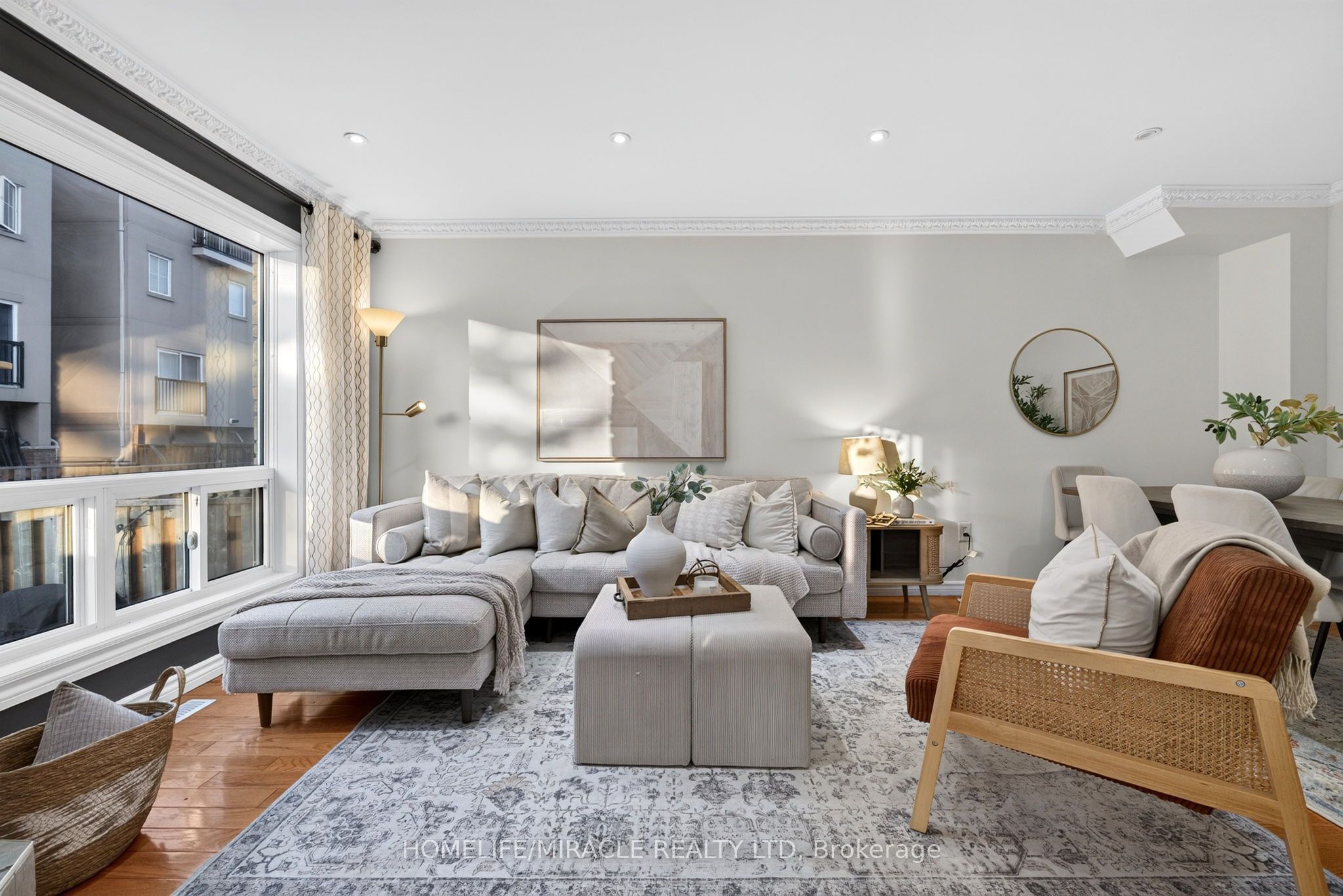 1345 Altona Road 49