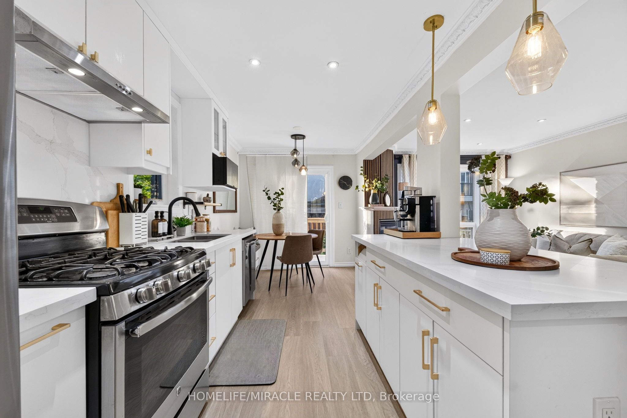 1345 Altona Road 49