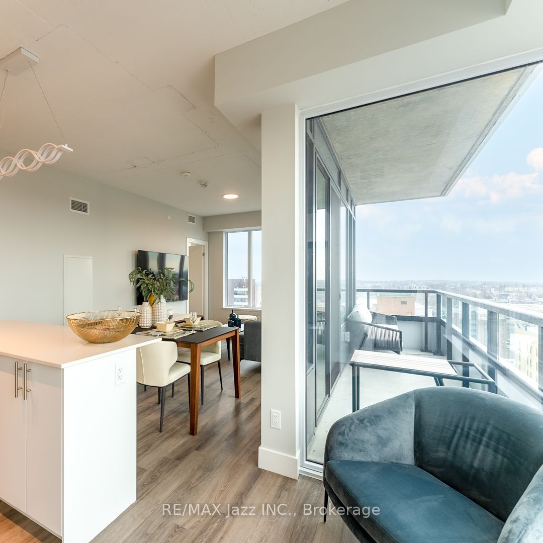 80 Bond Street E 1508