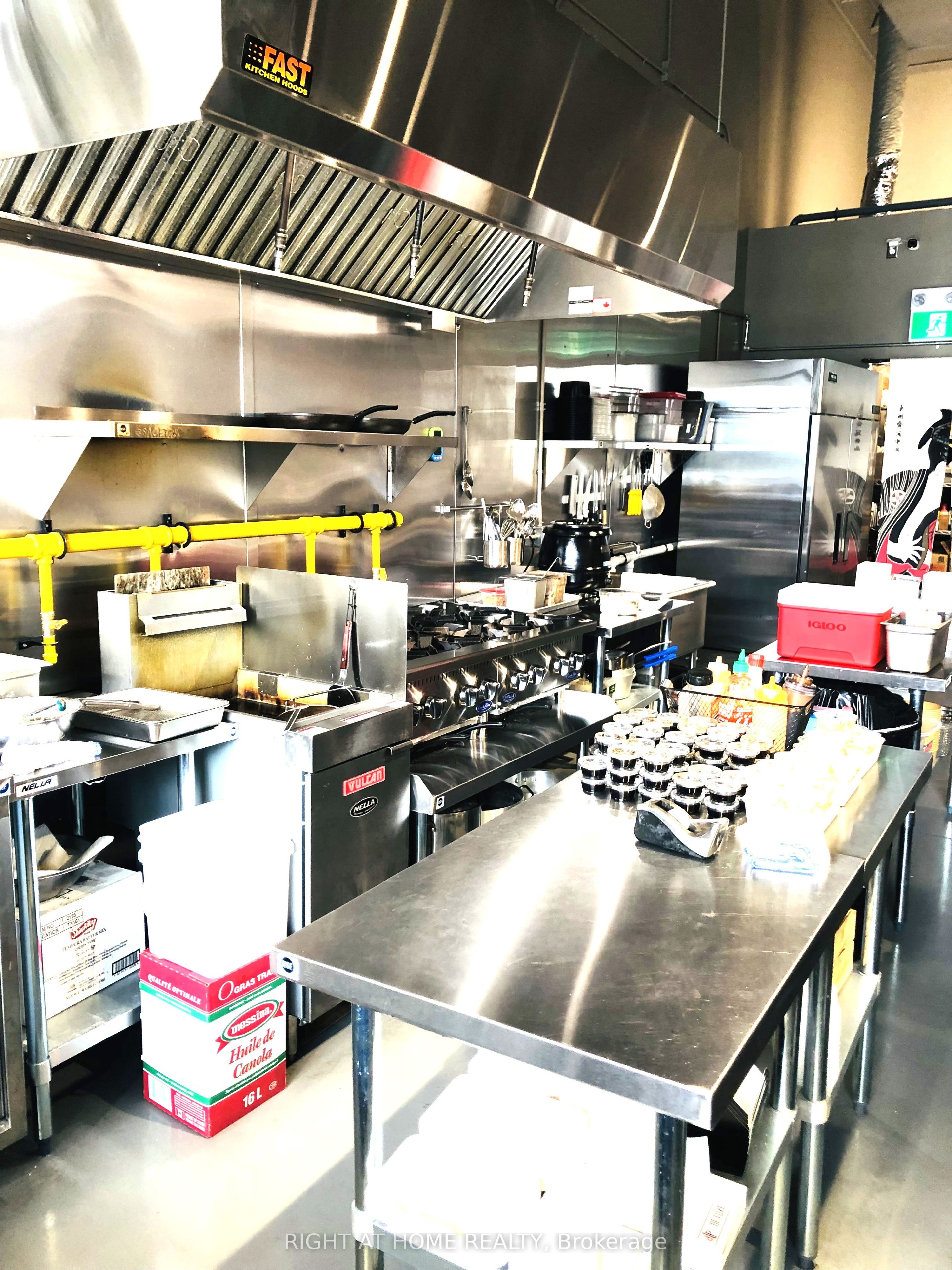 1117 Midland Avenue E10