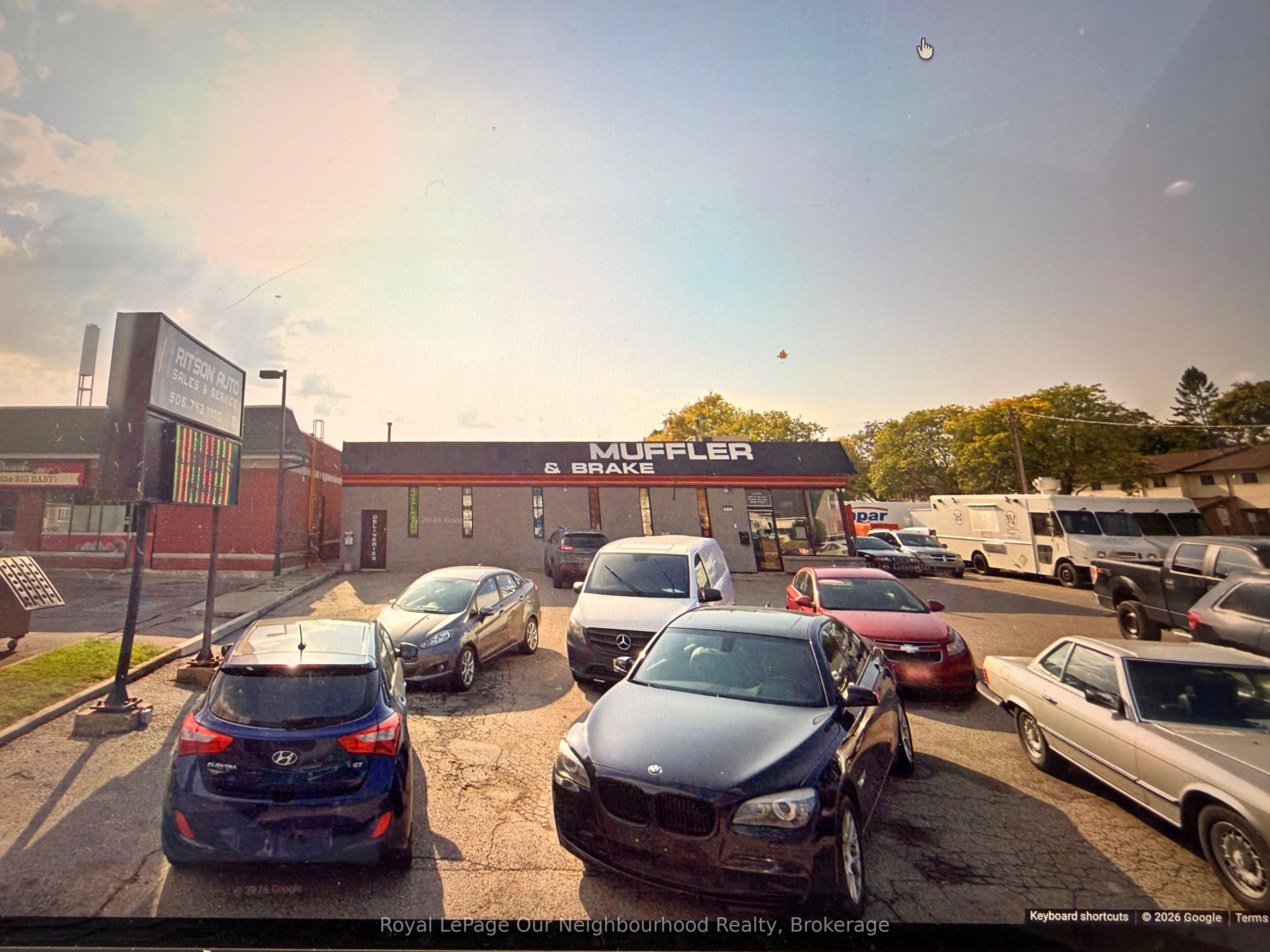 410 Ritson Road N