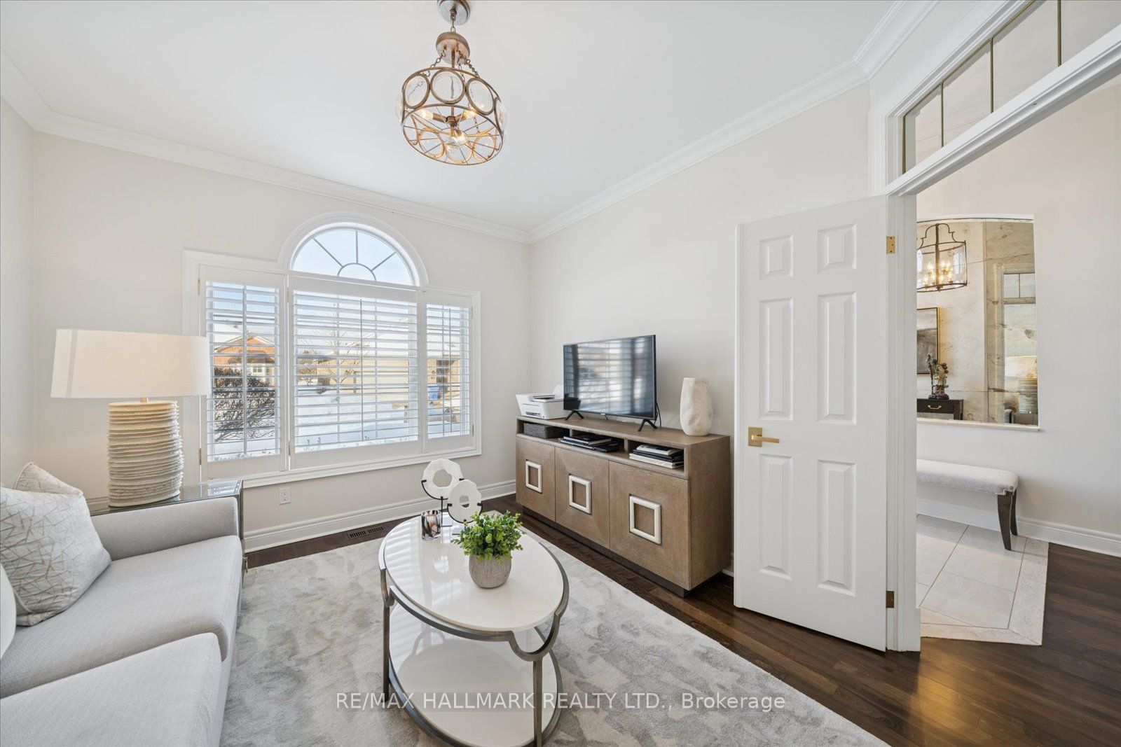 86 Couples Gallery N/A