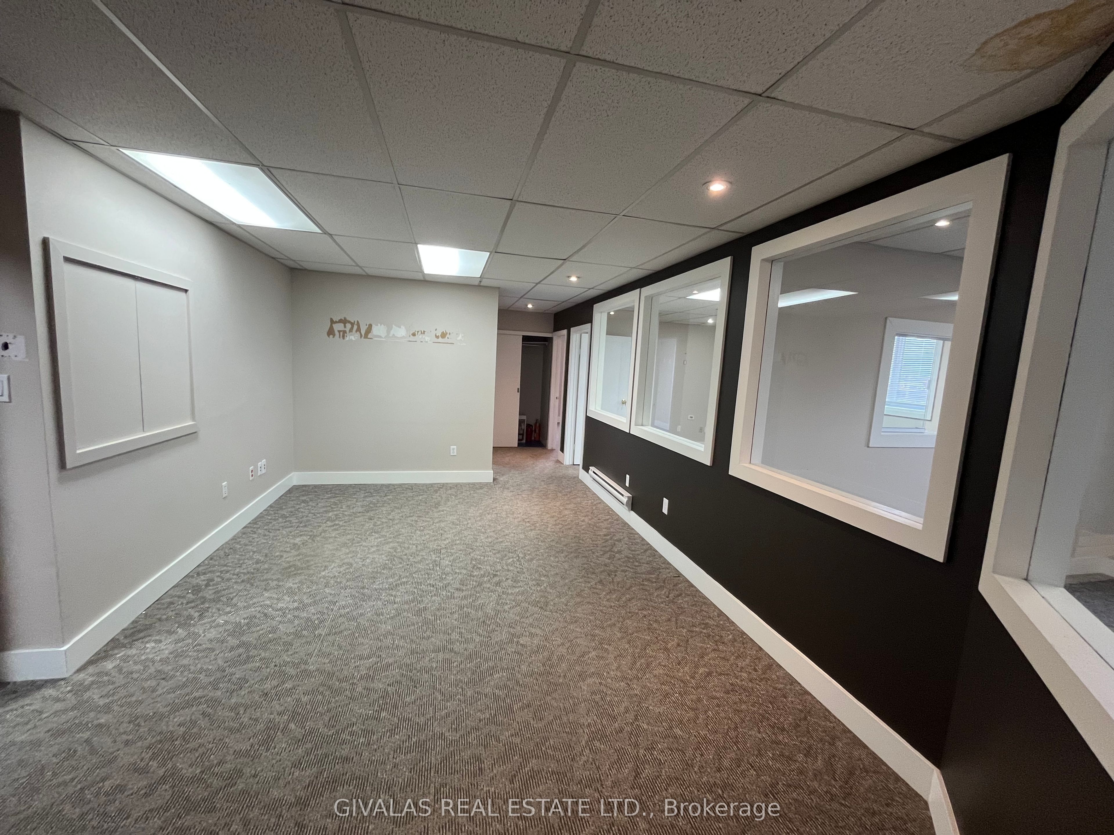 1818 Dundas Street E 203