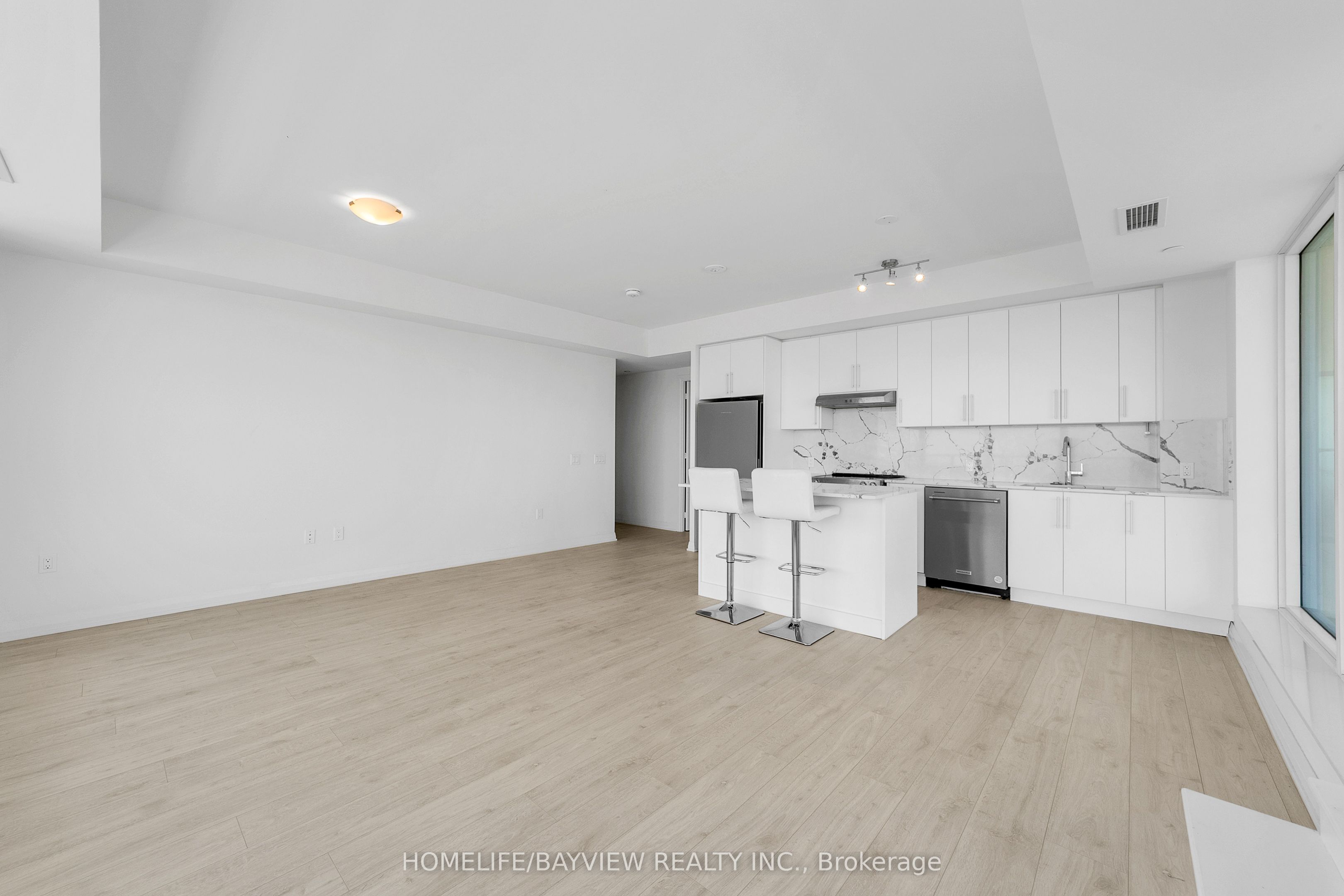 8960 Jane Street 228