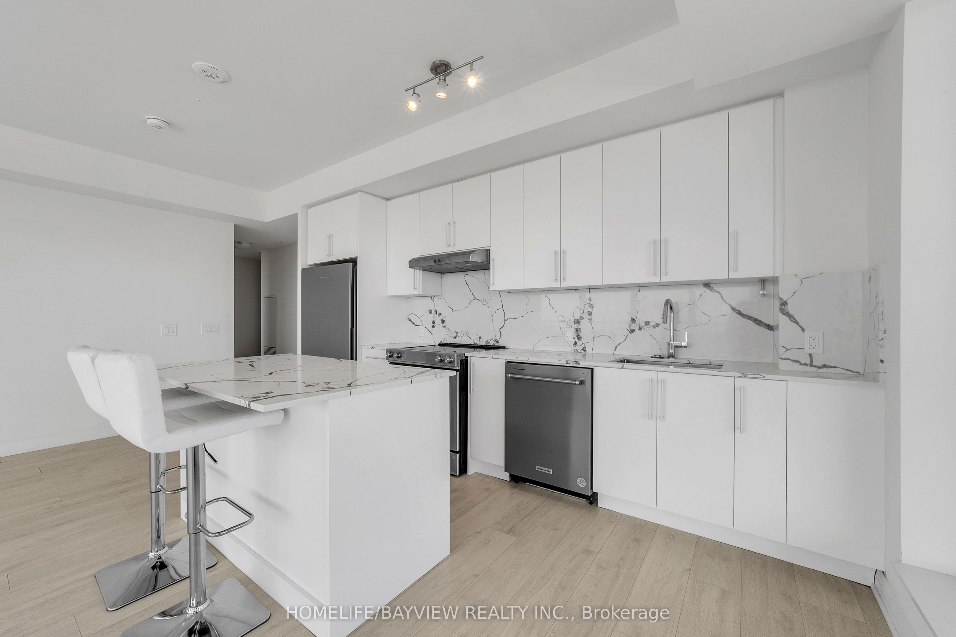 8960 Jane Street 228