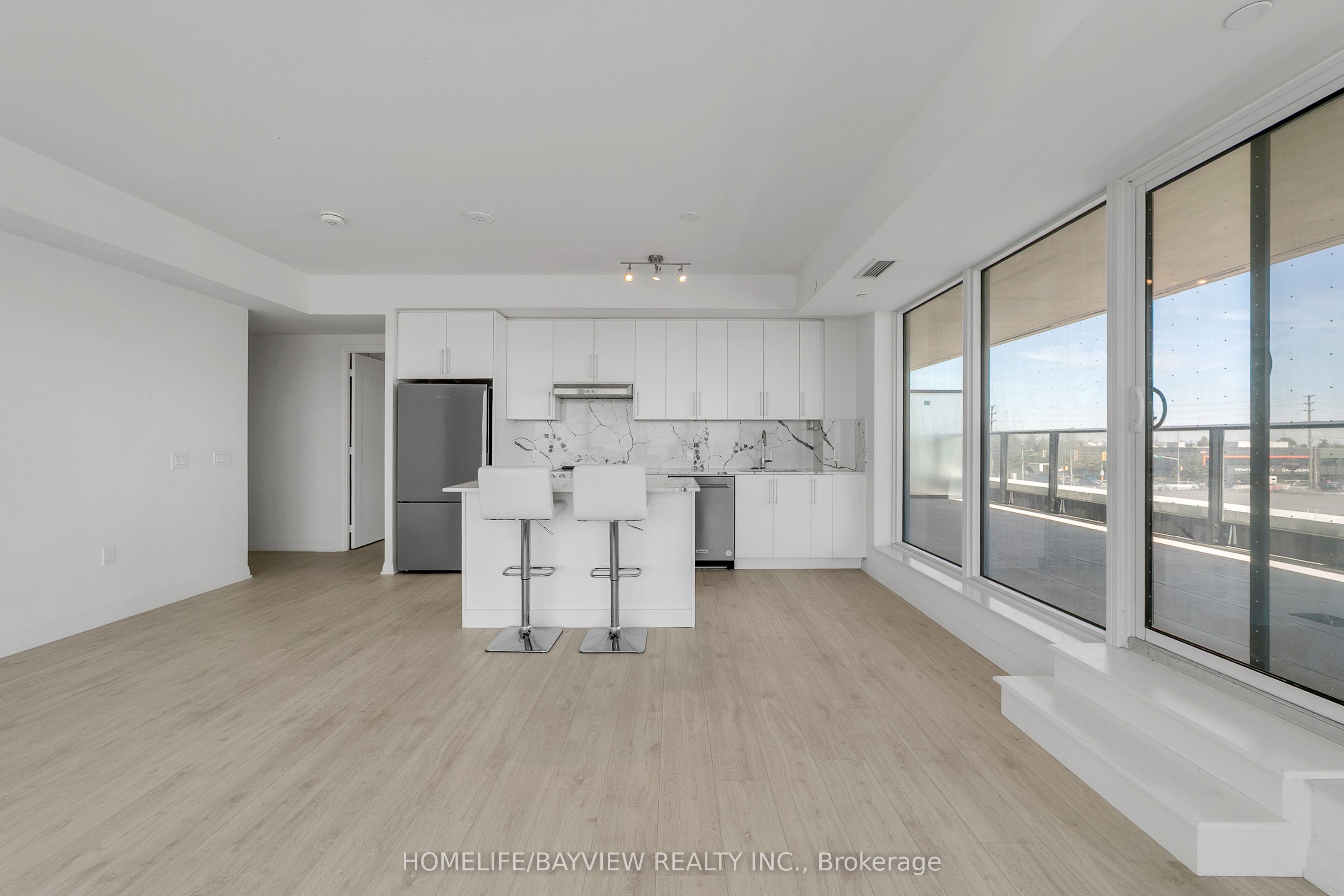 8960 Jane Street 228