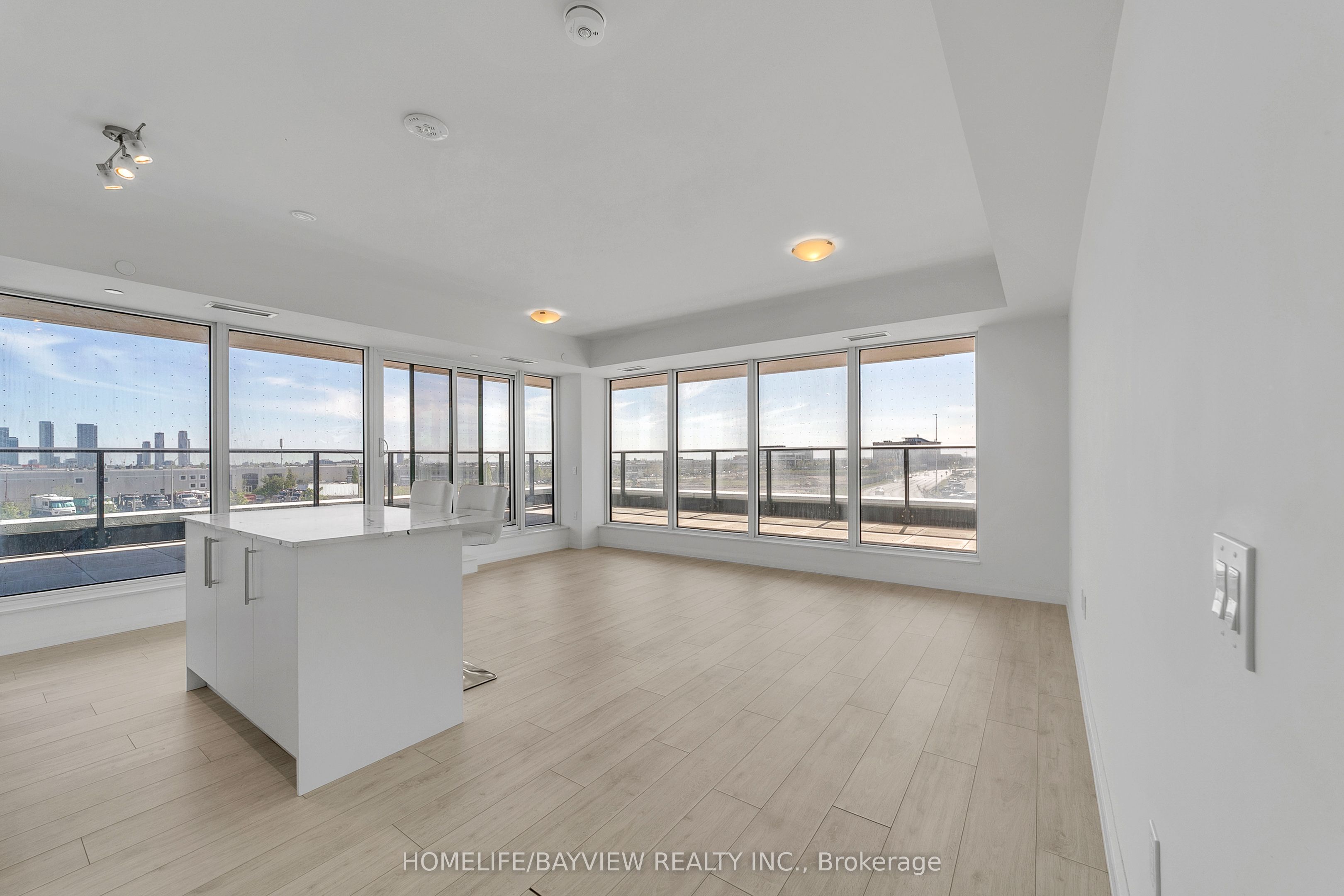 8960 Jane Street 228