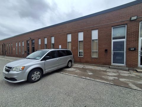 703 Garyray Drive Toronto W05 ON M9L 1R2