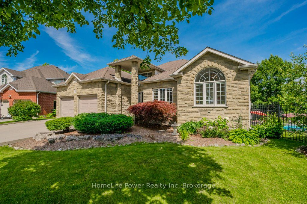 16 ELDERBERRY Court