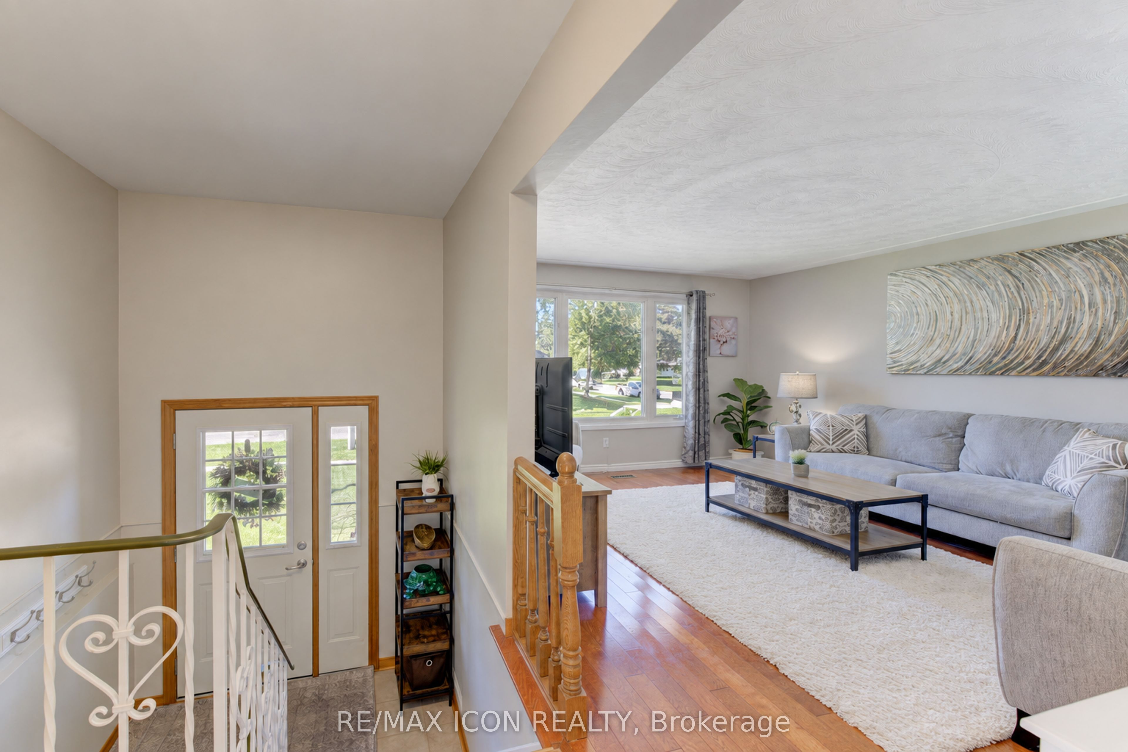 31 Grosbeak Road