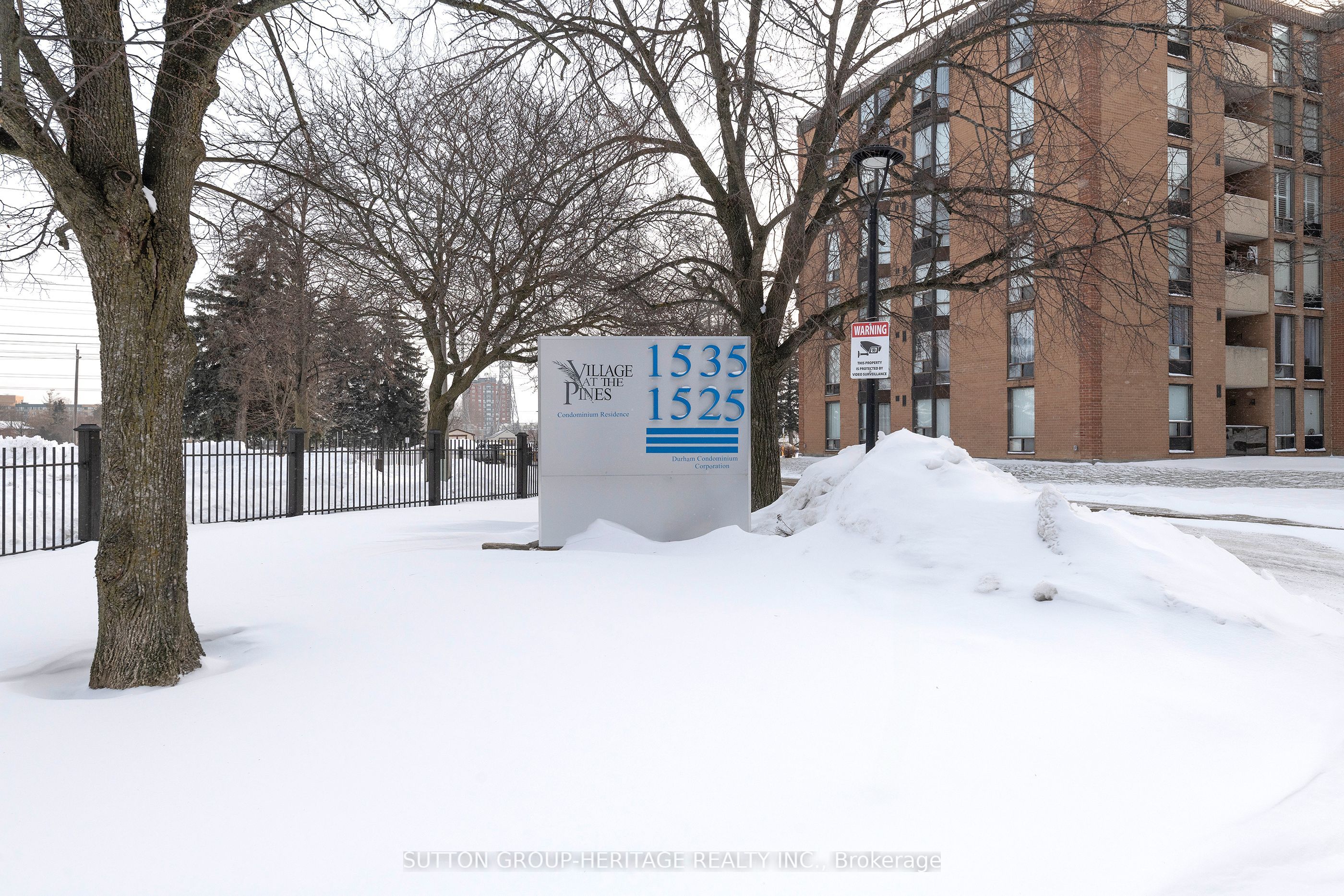 1525 Diefenbaker Court 210