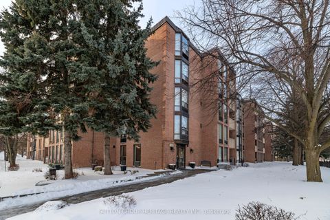 1525 Diefenbaker Court 210 Pickering ON L1V 3W1