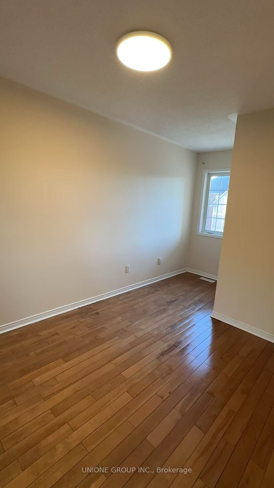 38 Fairview Road W 16
