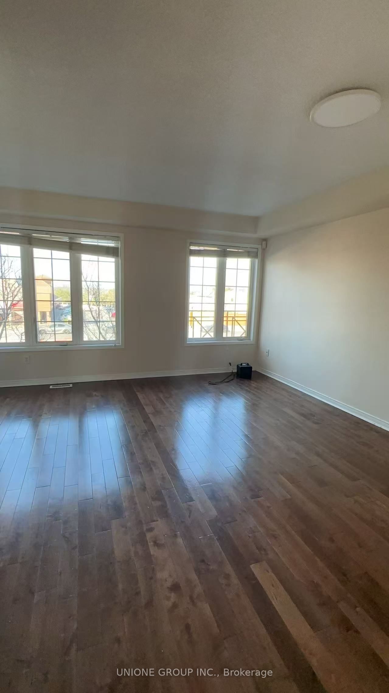 38 Fairview Road W 16