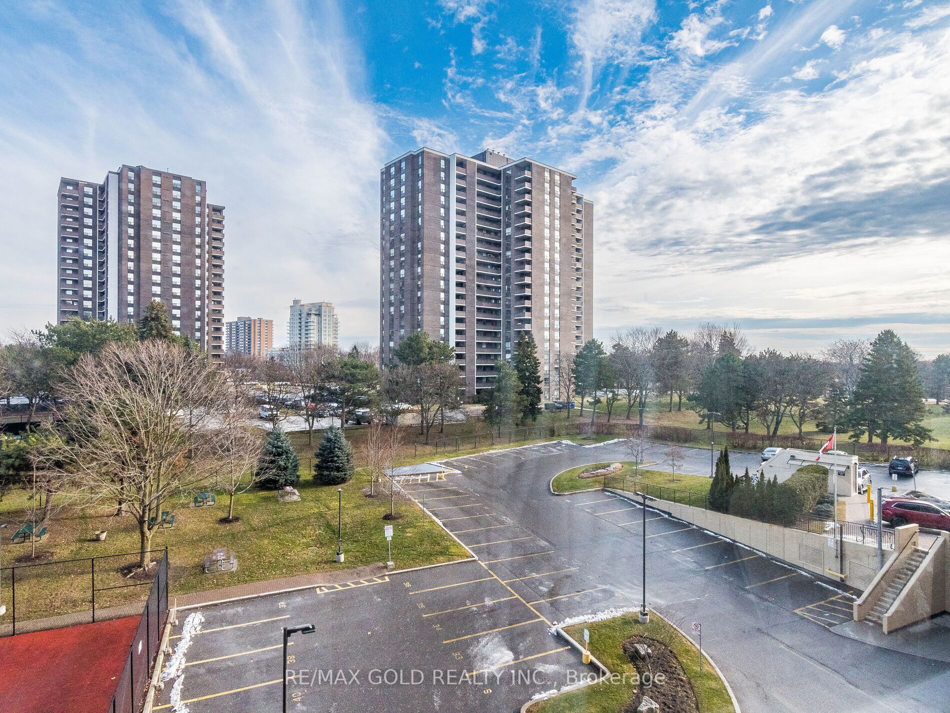 1485 Lakeshore Road E 416