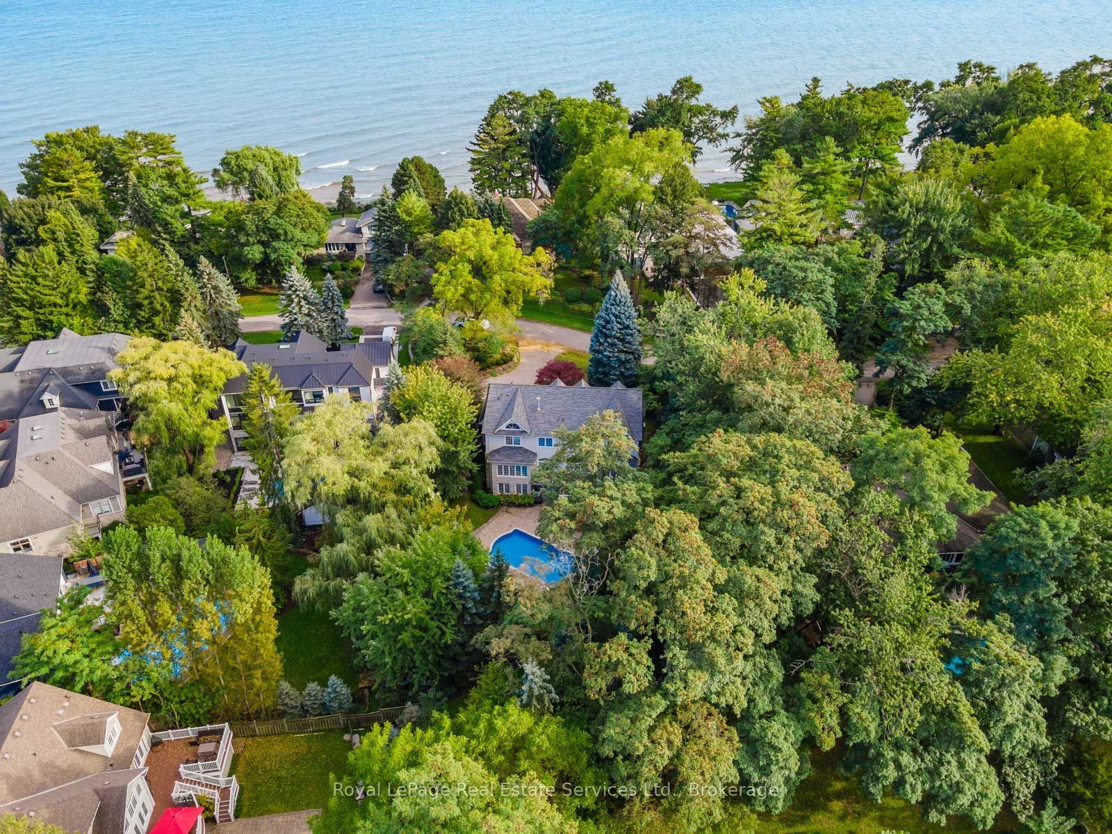 235 LAKEWOOD Drive
