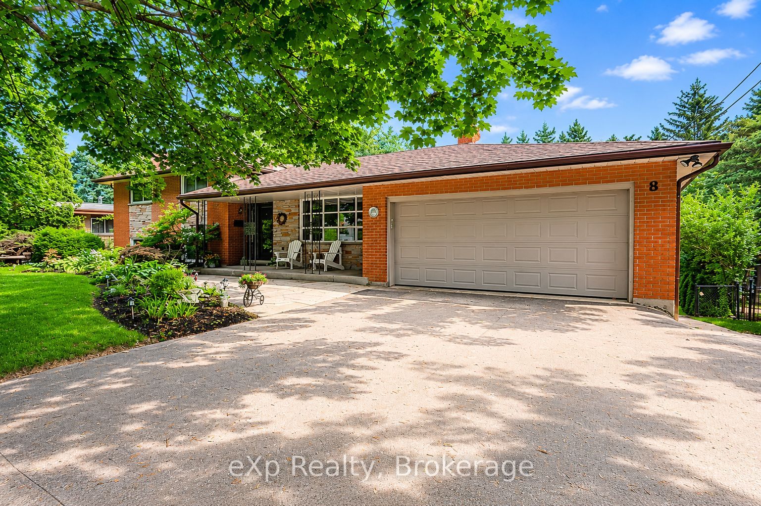 8 Malvern Crescent