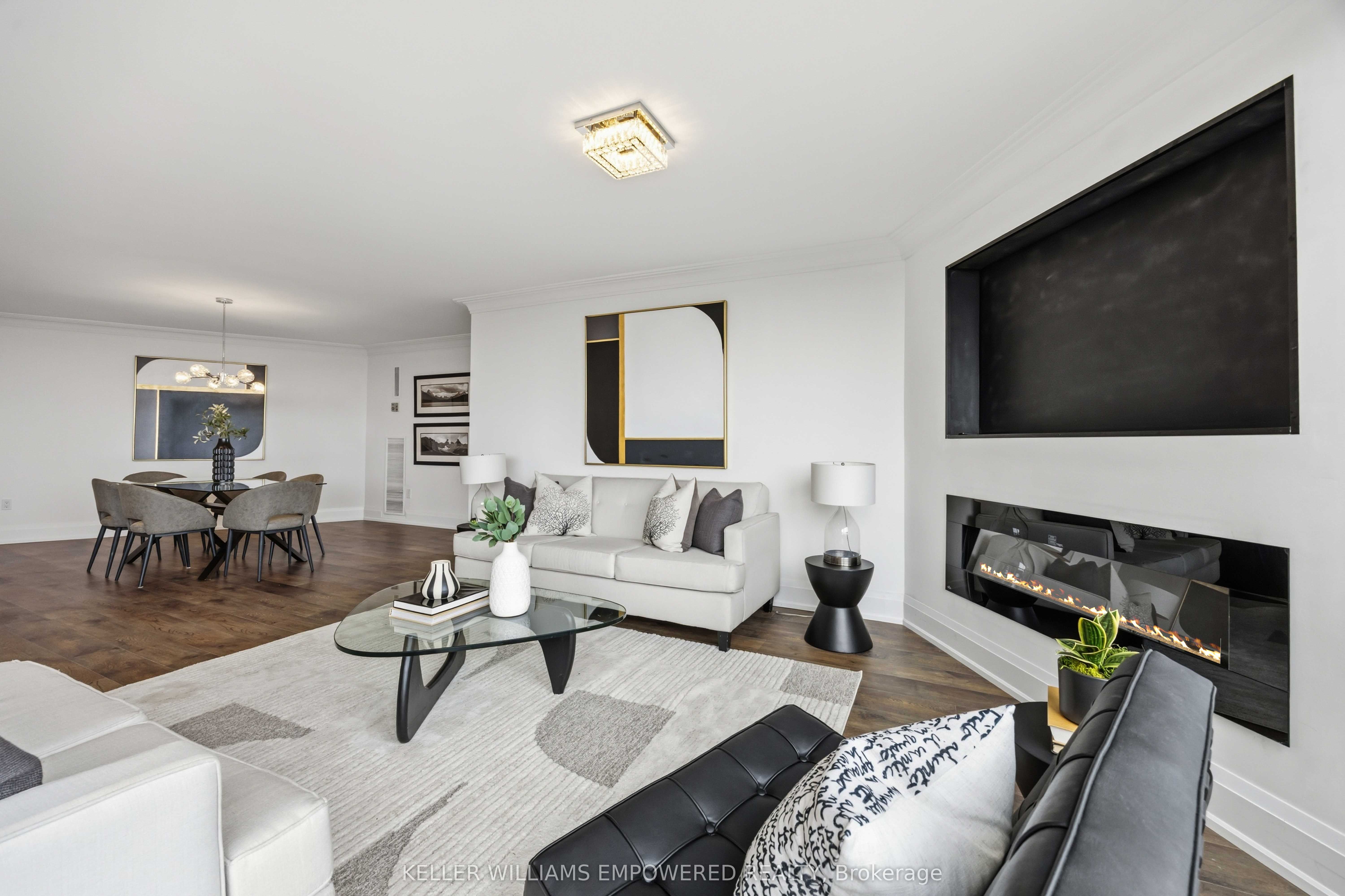 2010 Islington Avenue 2405