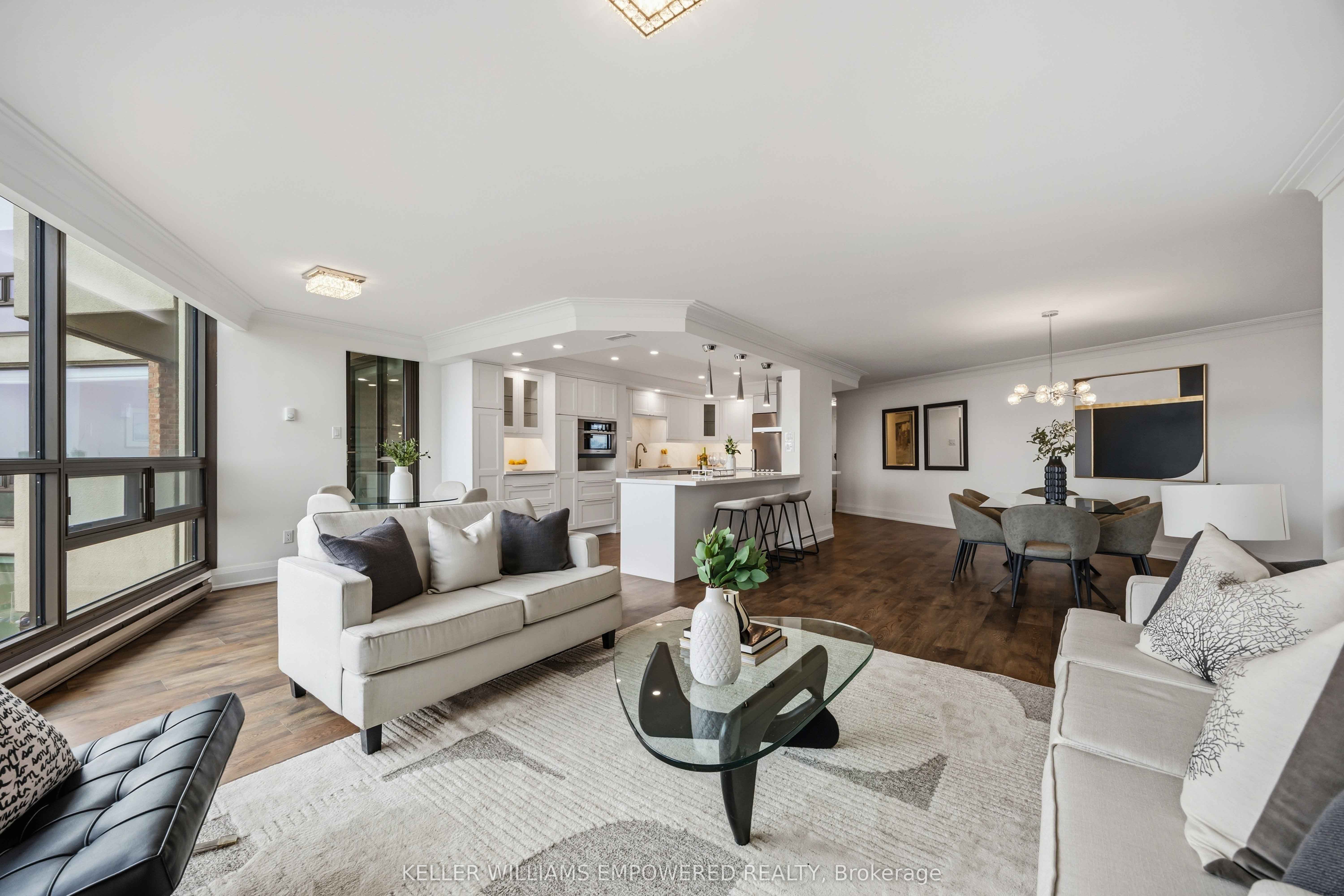 2010 Islington Avenue 2405