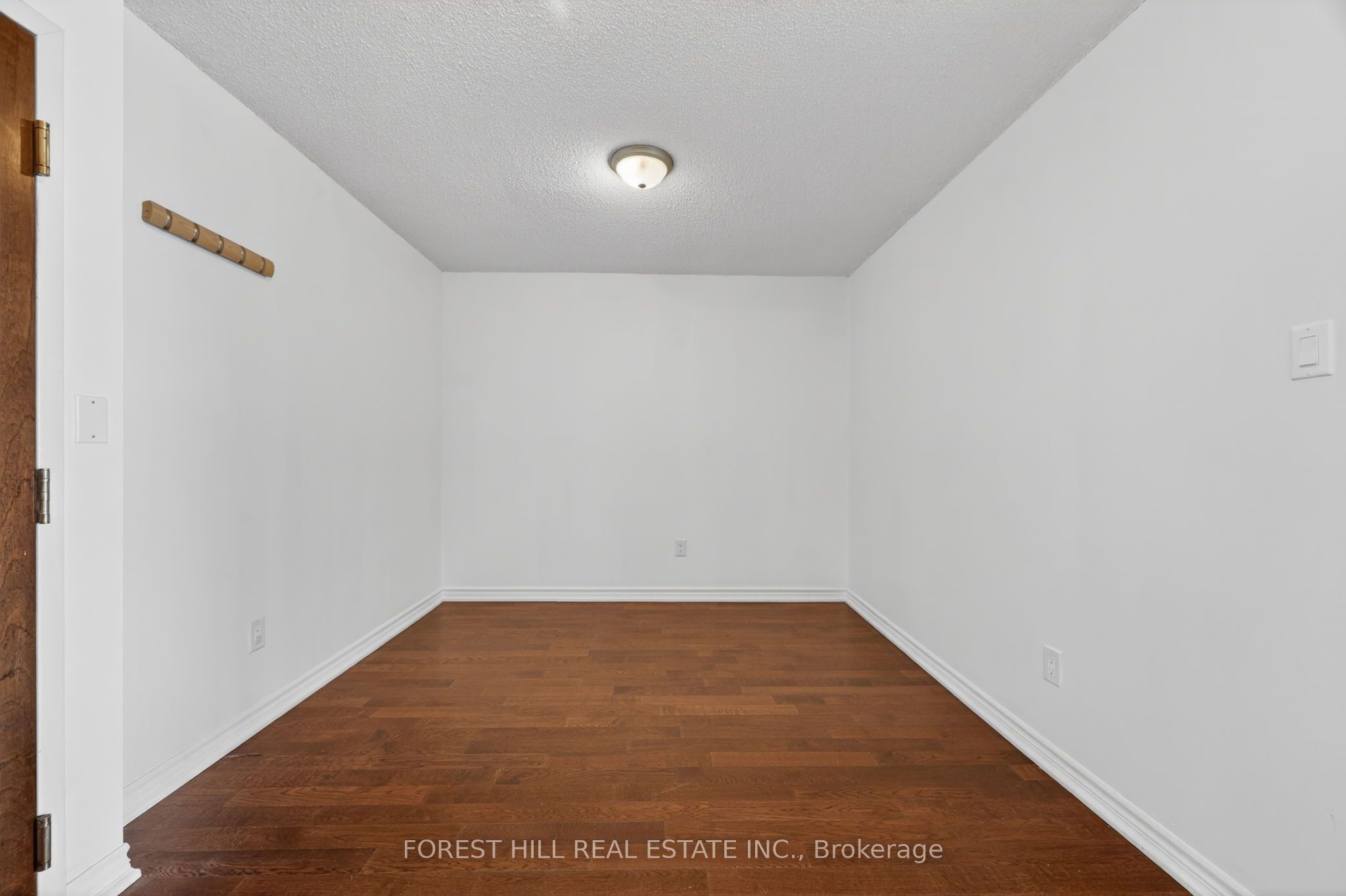 1300 Islington Avenue 1709