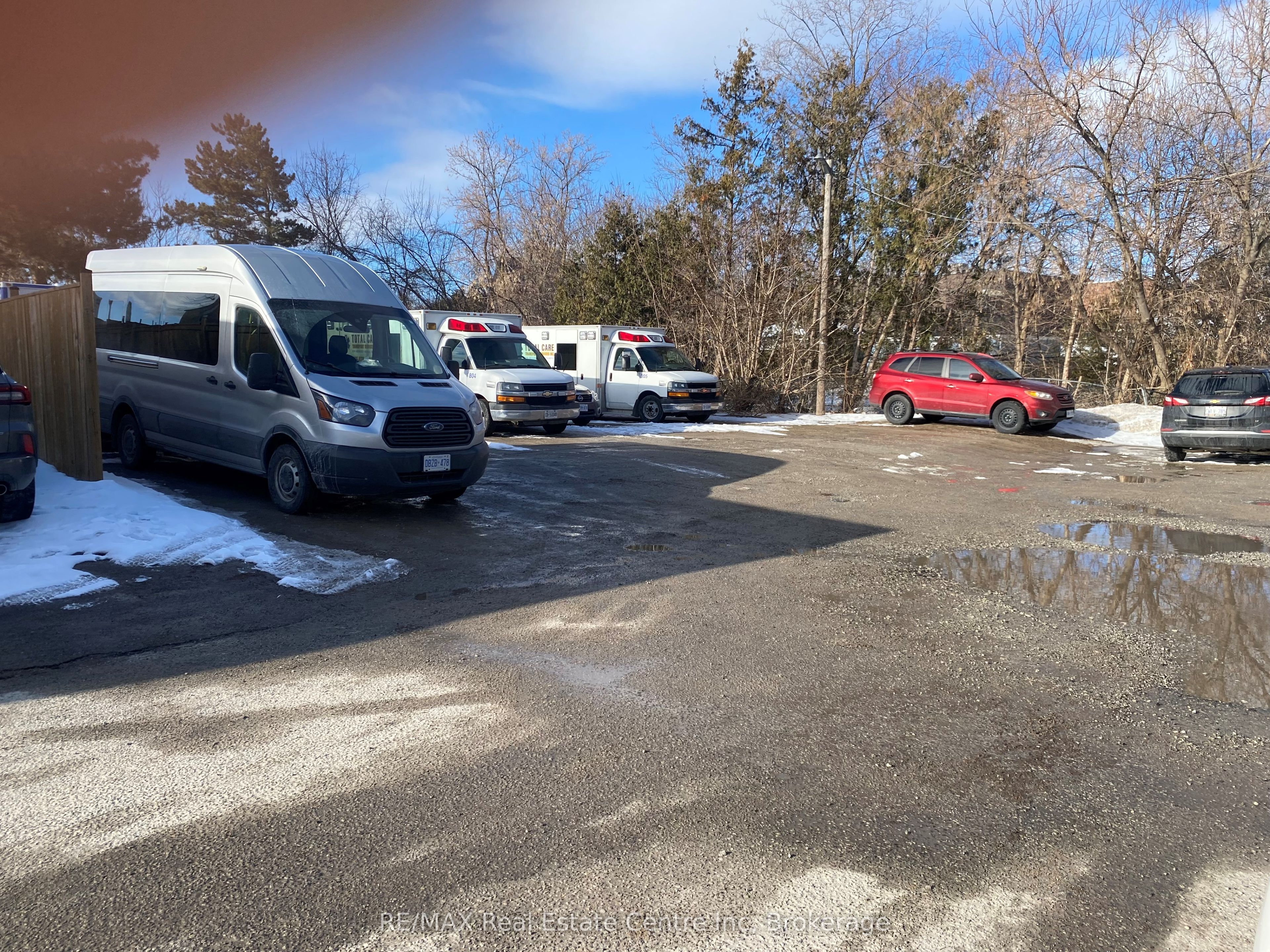 25 Commercial Street