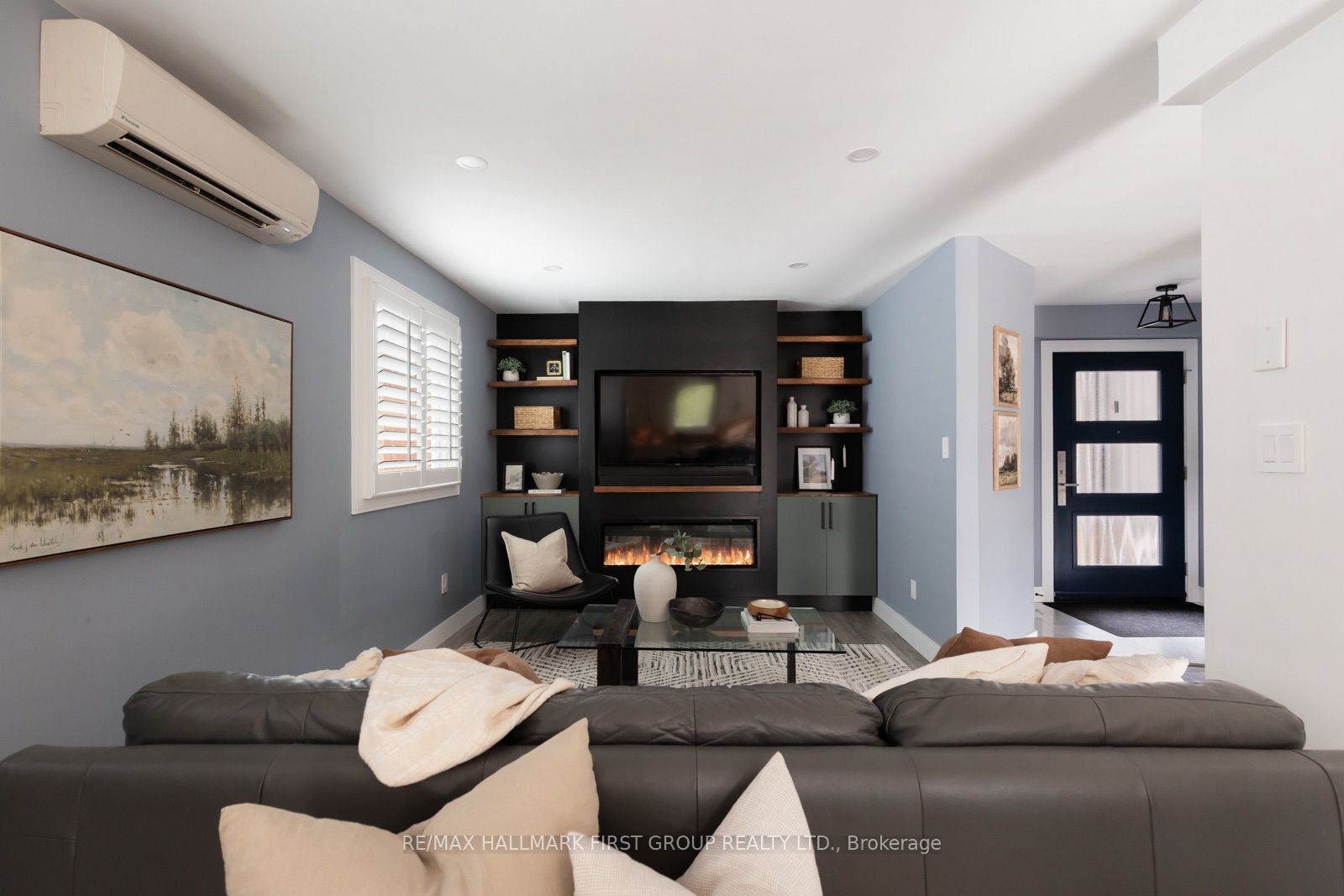 425 Cobblehill Drive