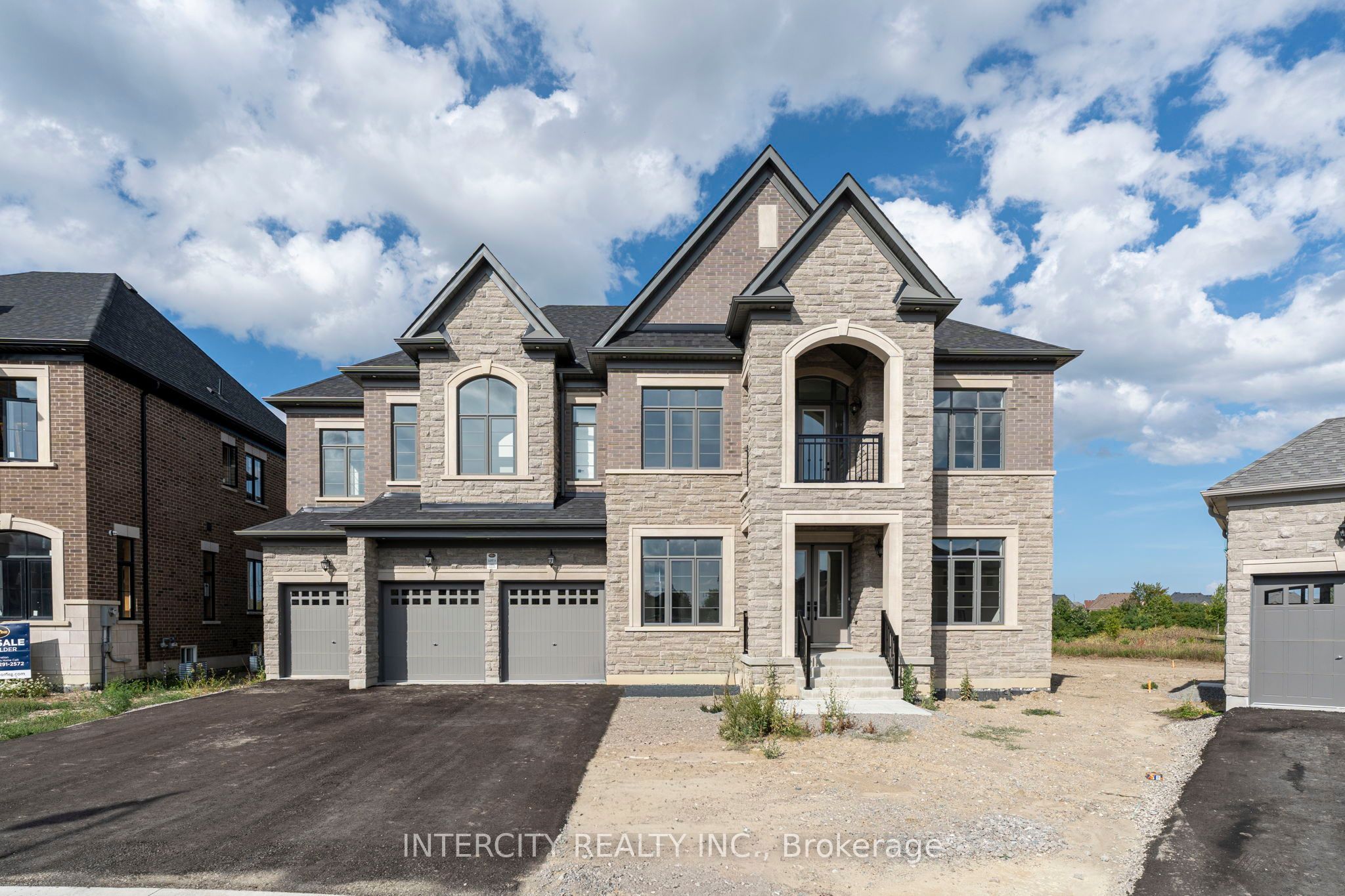 20 Gold Bottom Crescent
