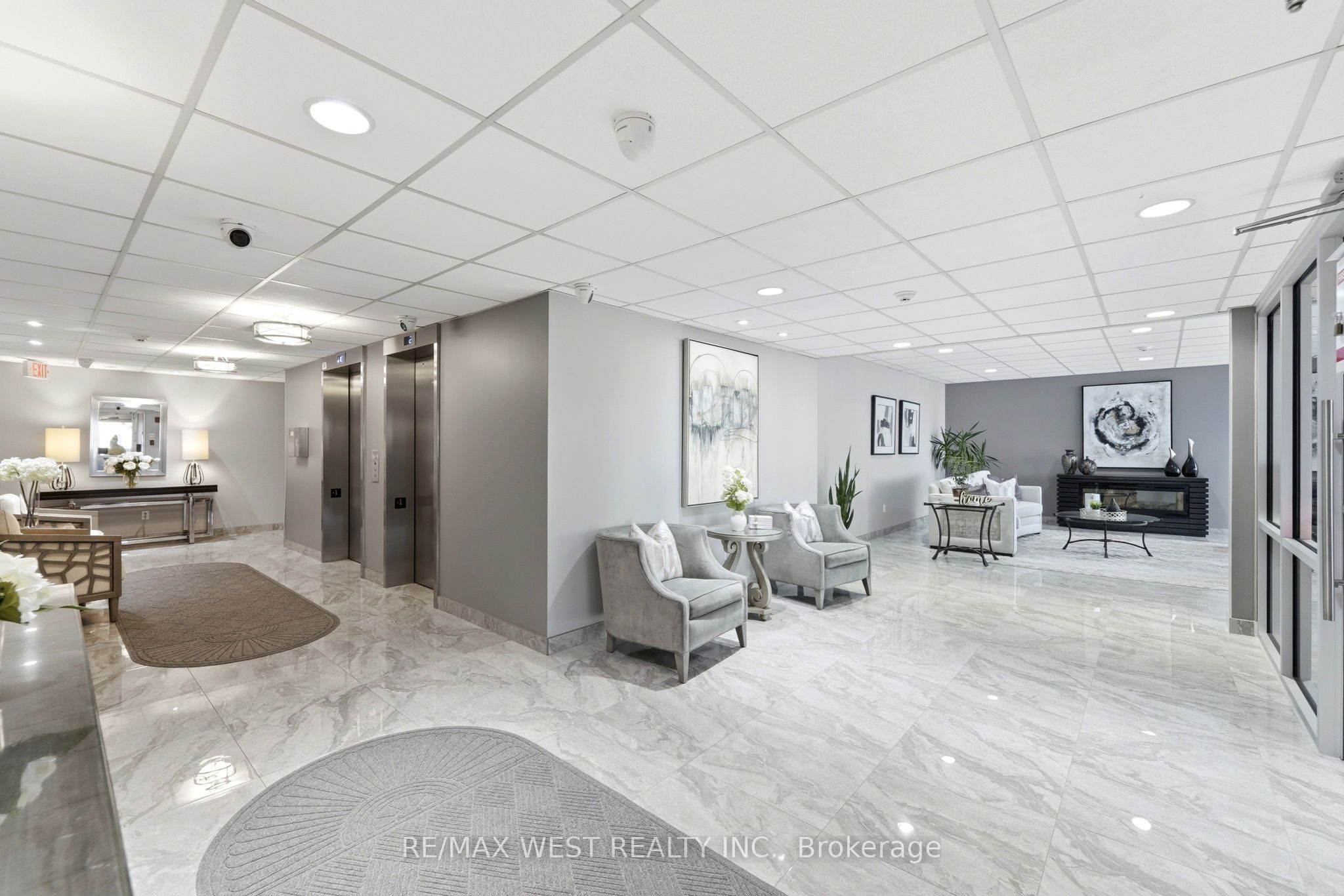 81 Scott Street 808