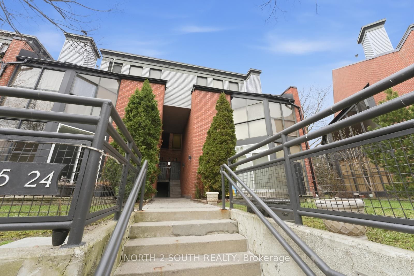 100 Arbors Lane TH 23