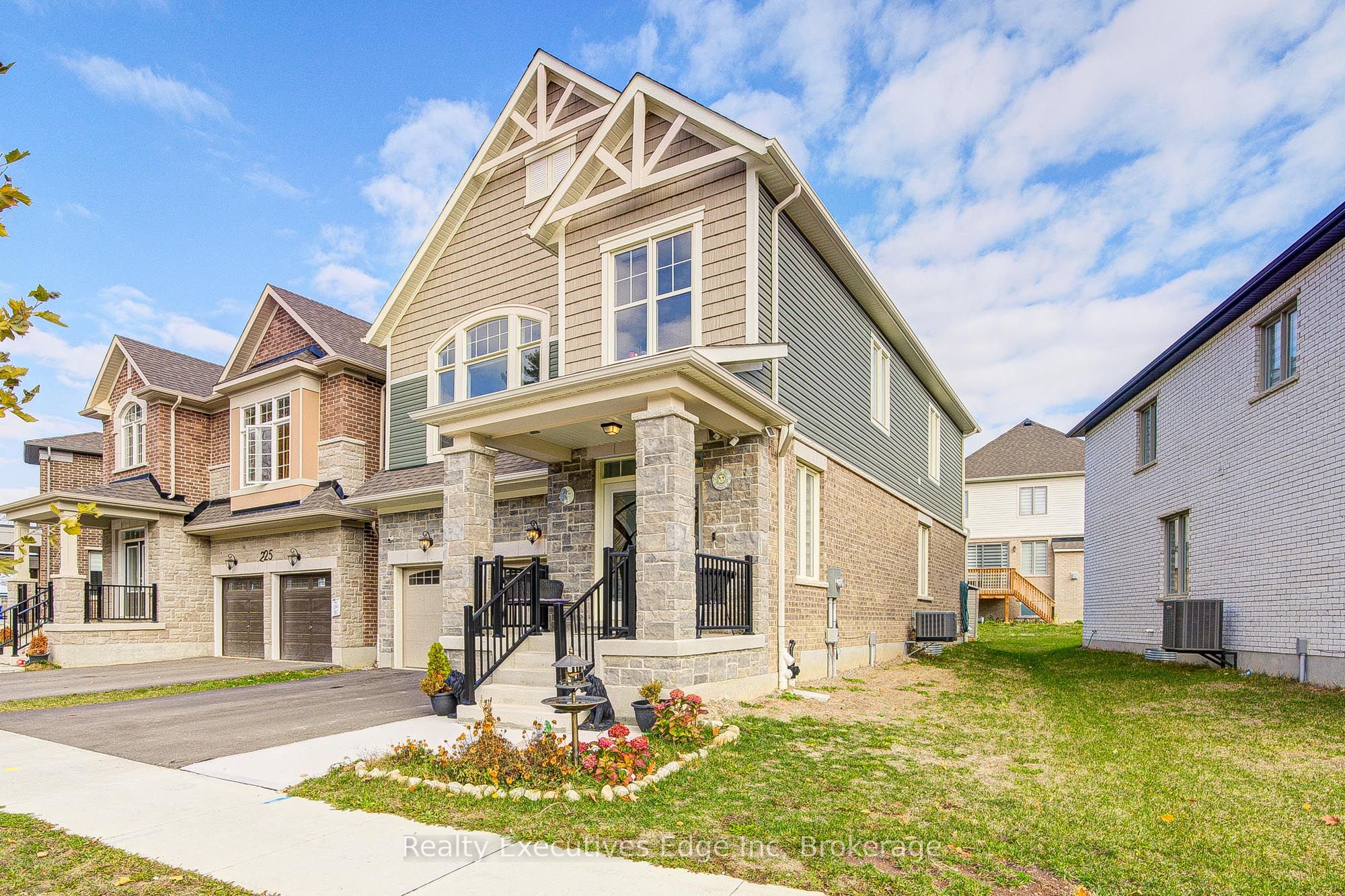 229 Forestwalk Street