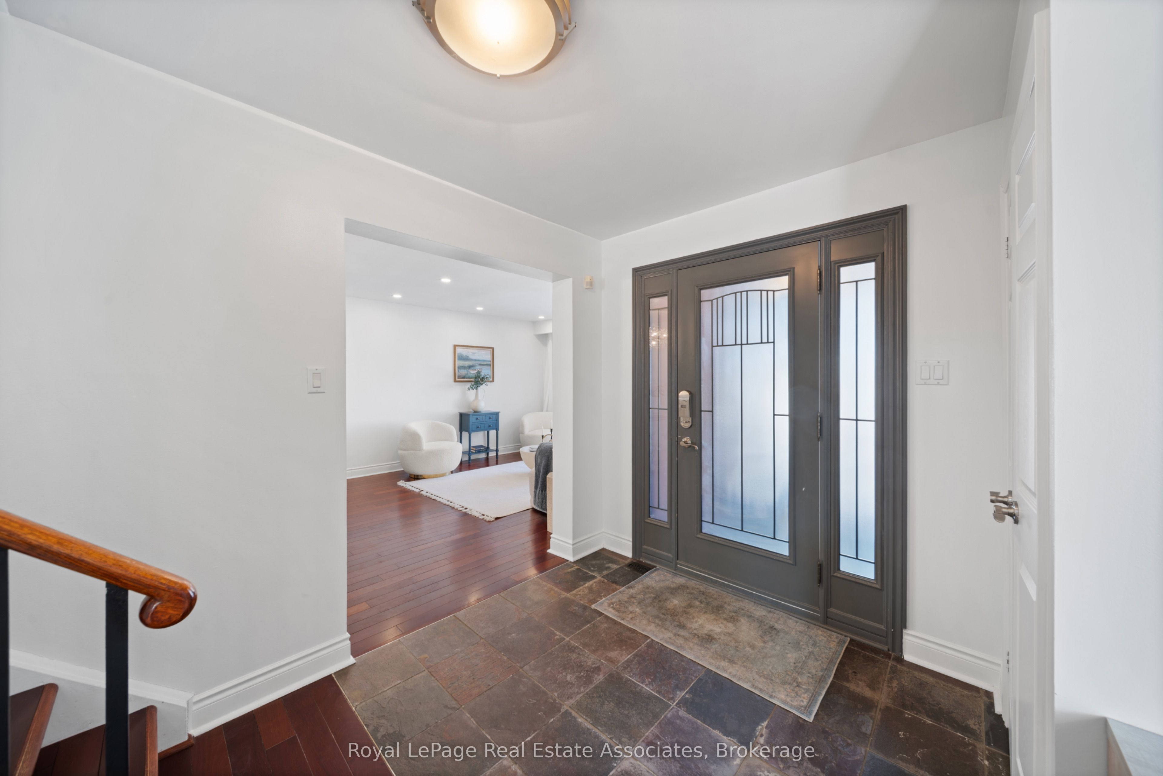 1550 Woodeden Drive
