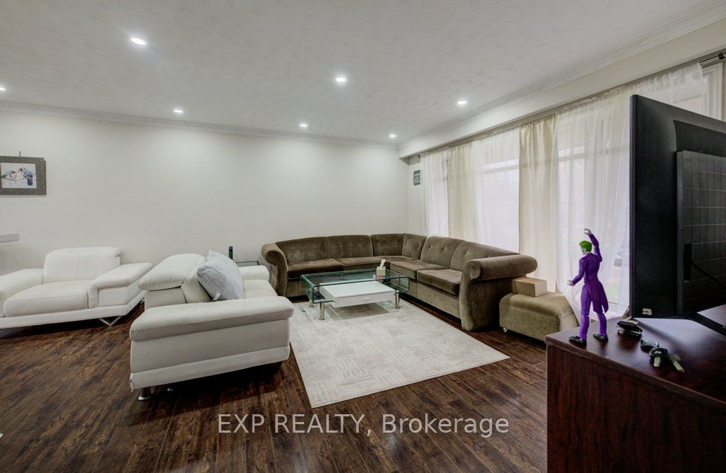 1361 Stanbury Road