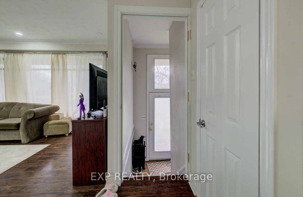 1361 Stanbury Road