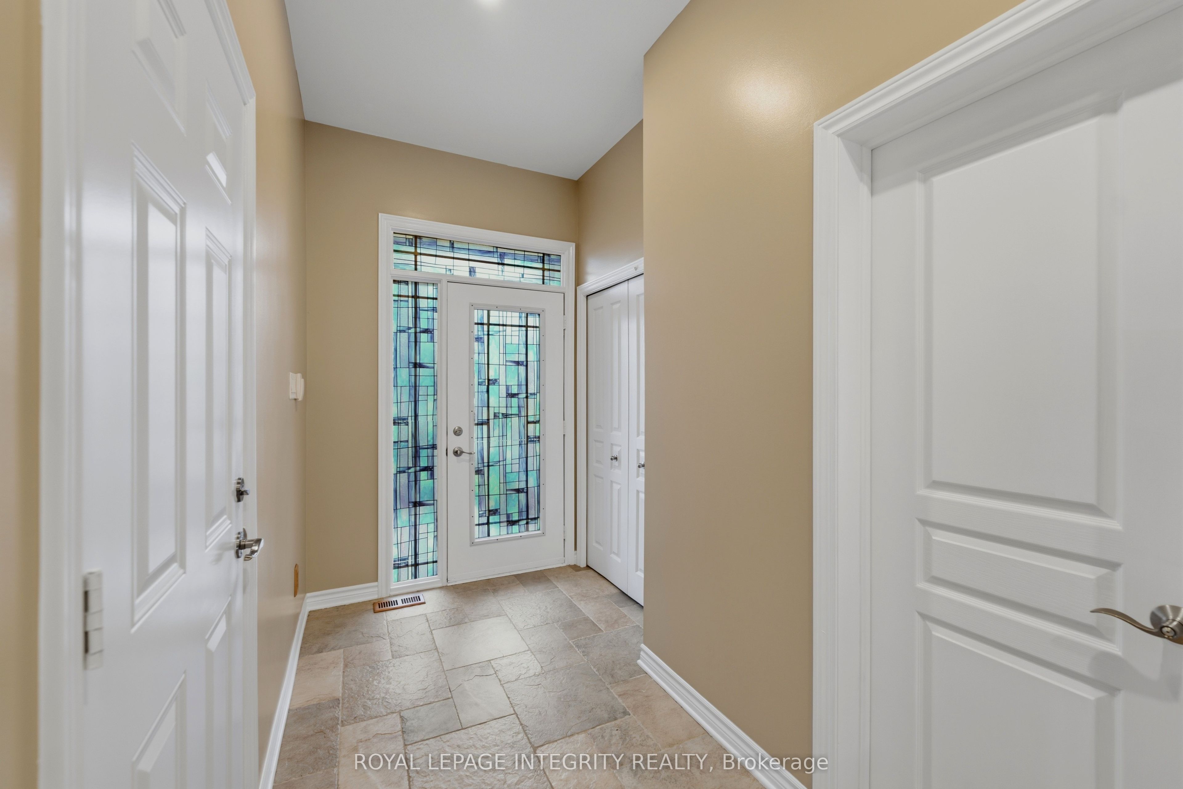 102 Windance Crescent