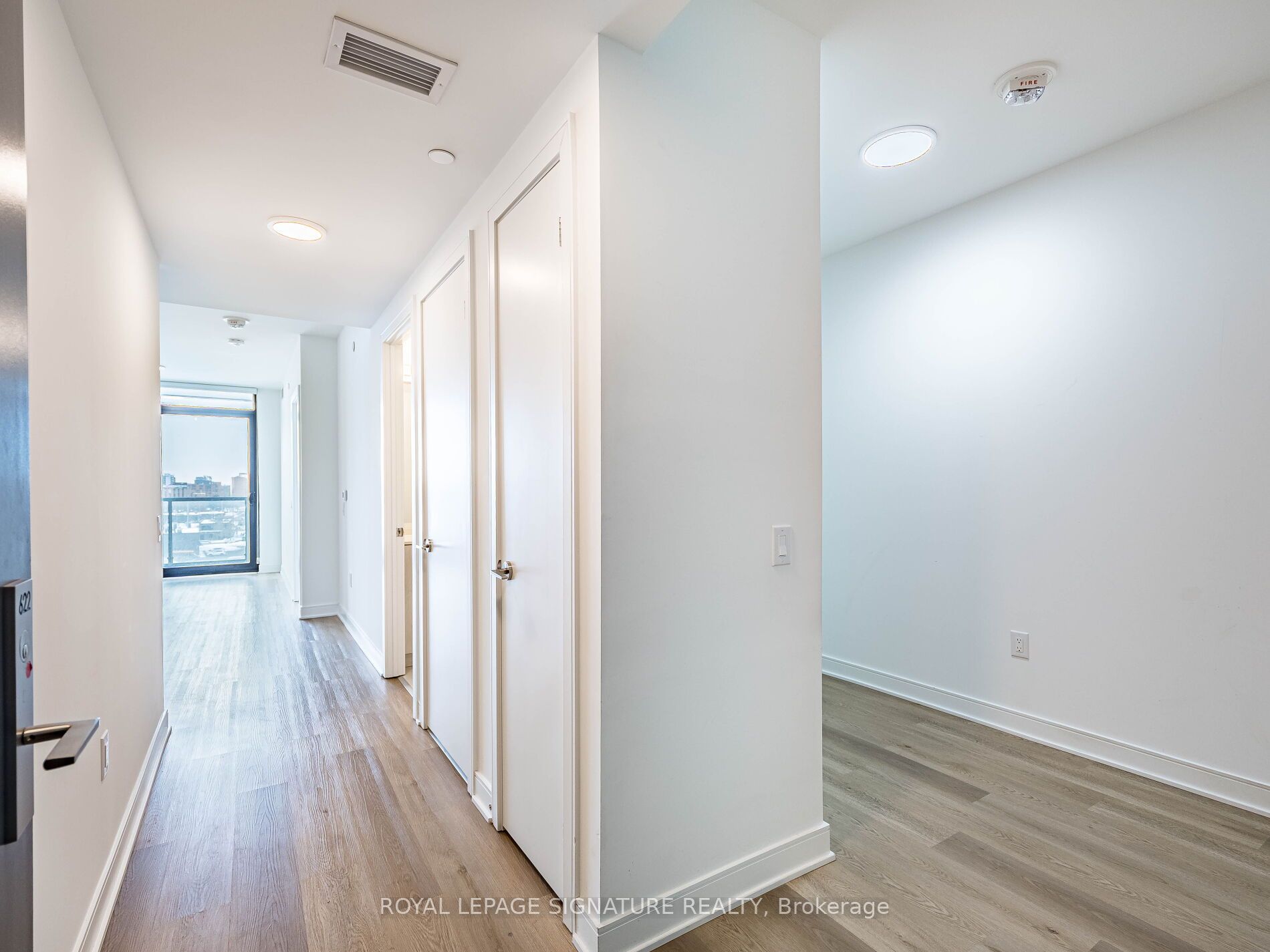 86 Dundas Street E 622