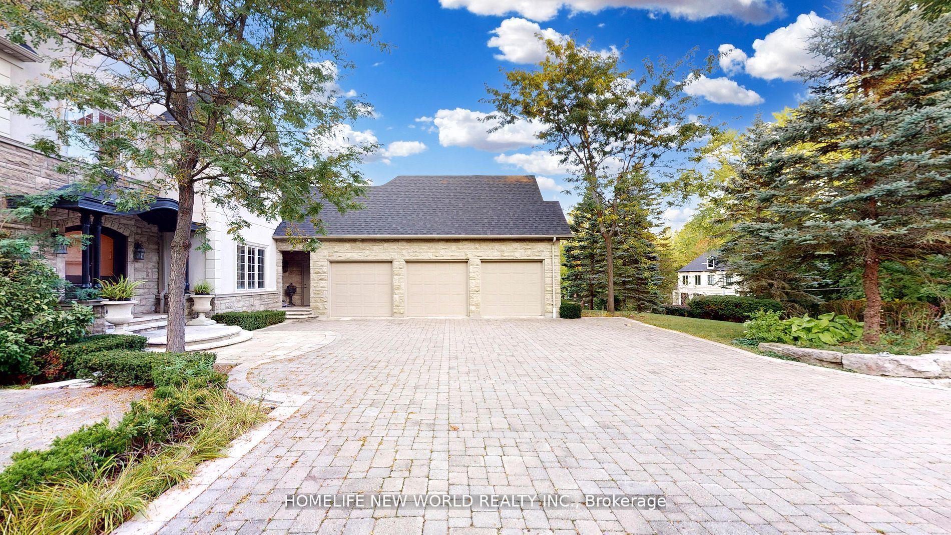 198 Kennedy Street W