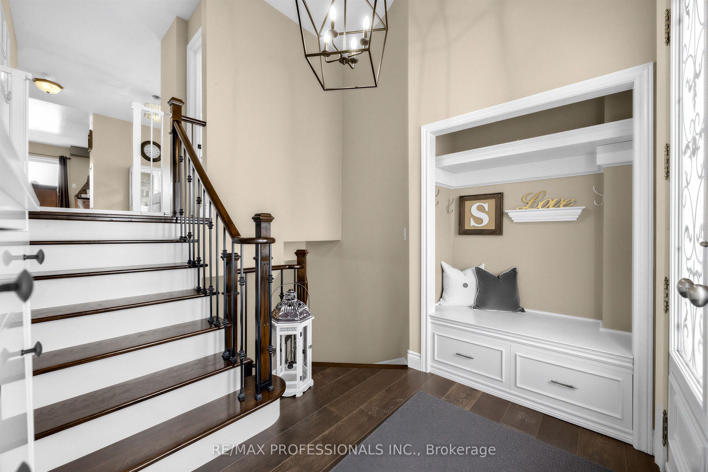 18 Brambirch Crescent