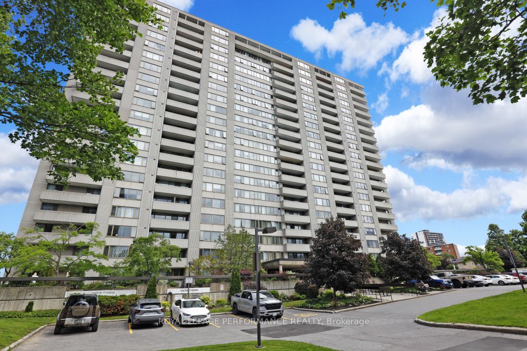 2625 Regina Street 207