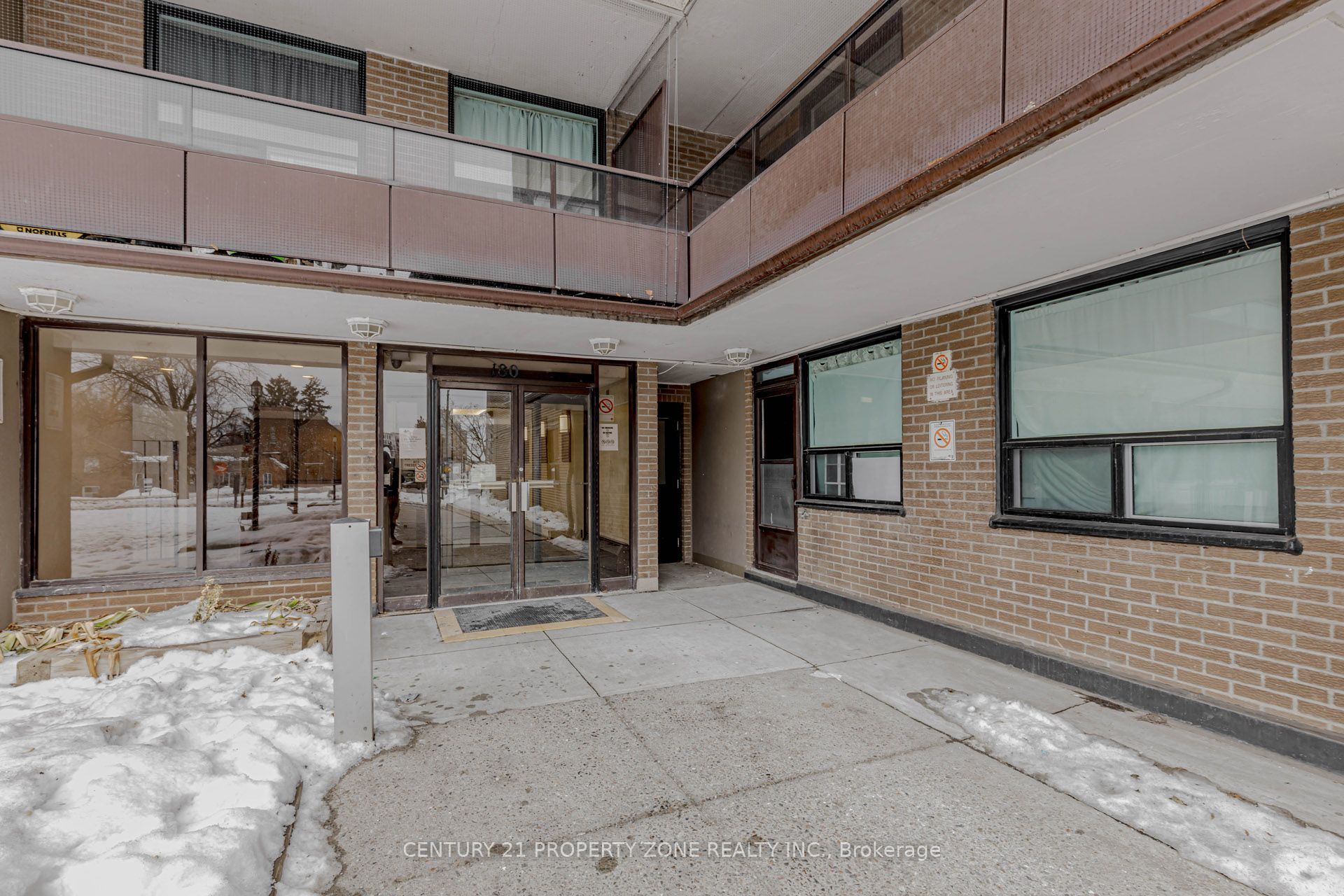 180 Markham Road 1701