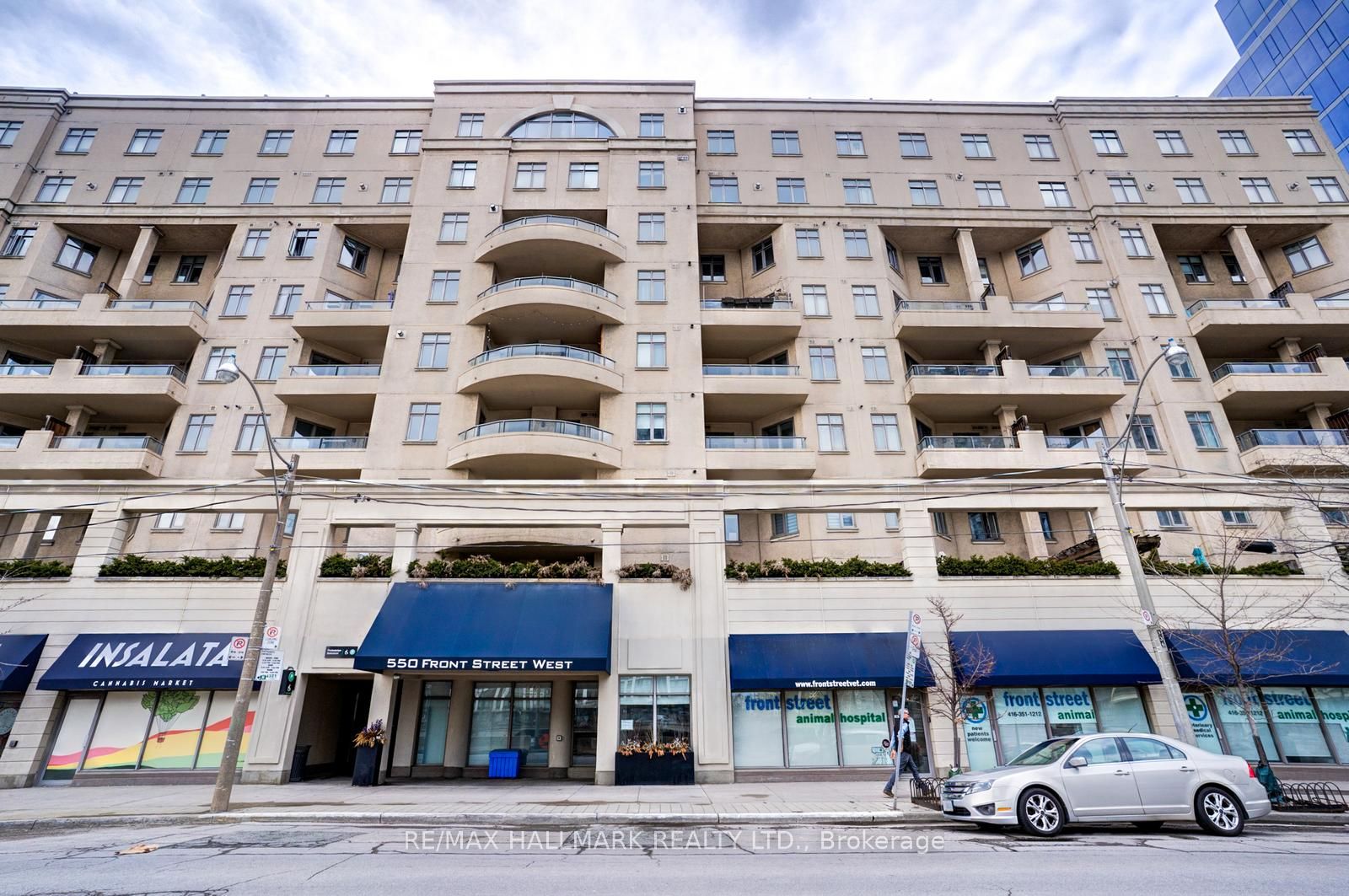 550 Front Street W 433