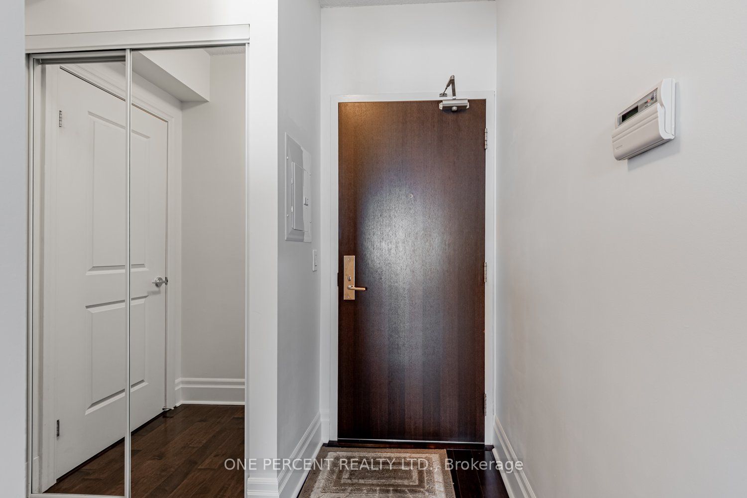 21 Upper Duke Crescent 401