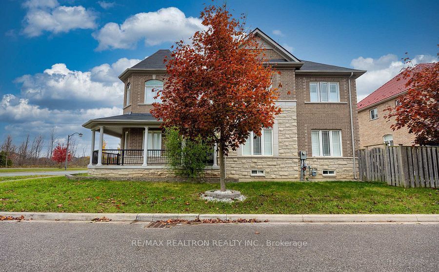16 Snowling Drive W