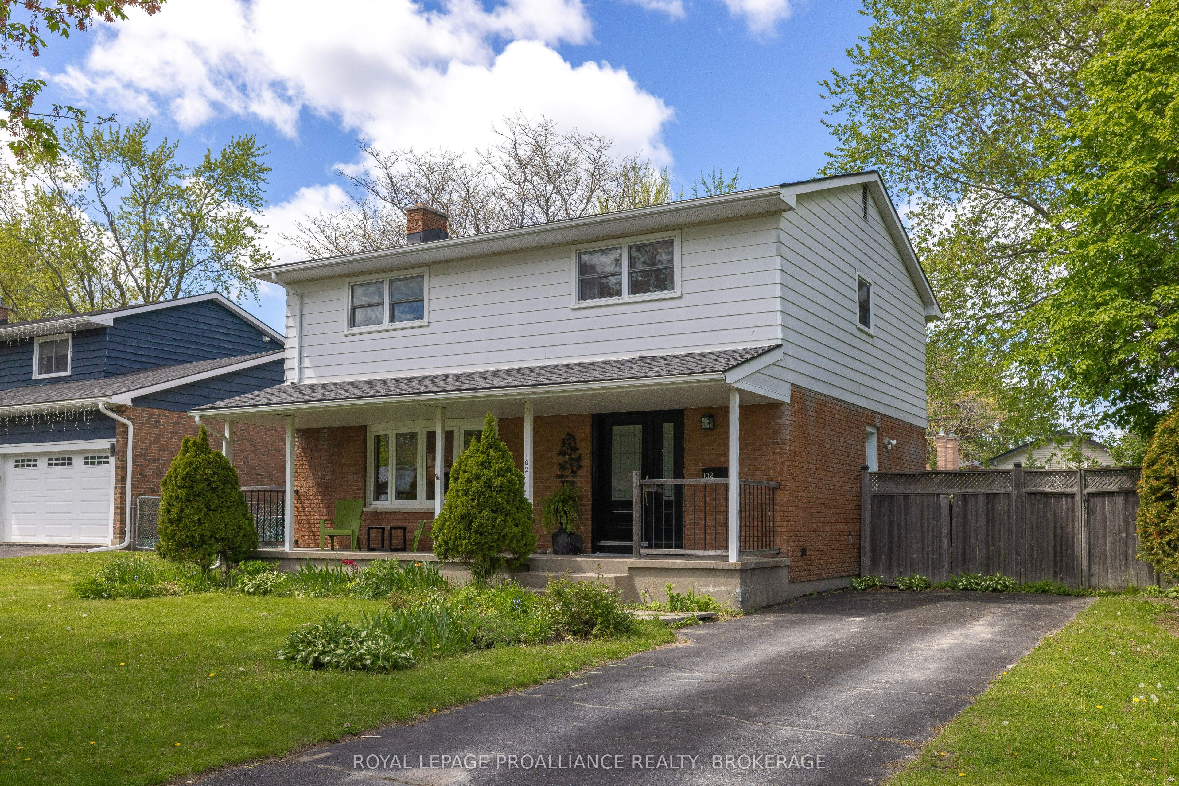 102 Herchmer Crescent