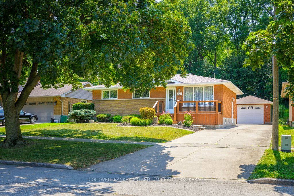 4 Parkhill Road