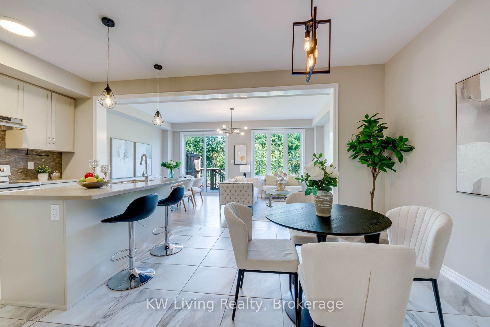 3291 Mockingbird Common